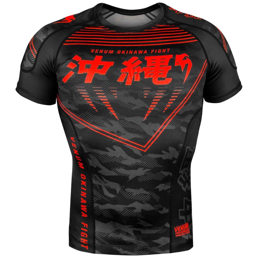 VENUM/ヴェナム OKINAWA 2.0 RASHGUARD SHORT SLEEVES／沖縄 2.0 ラッシュガード ショート（黒／レッド）