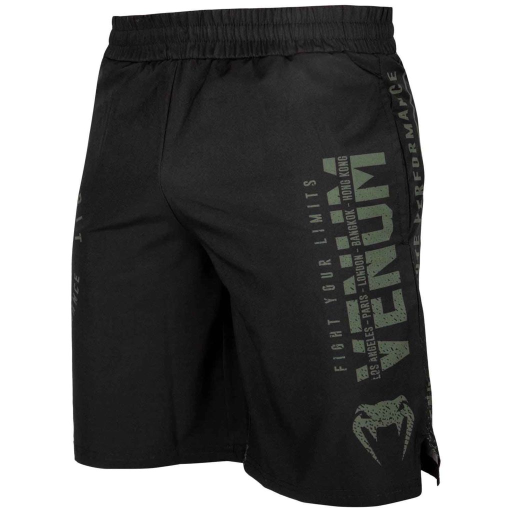 VENUM/ヴェナム SIGNATURE TRAINING SHORTS／シグネイチャー トレーニングショーツ（黒／カーキ）