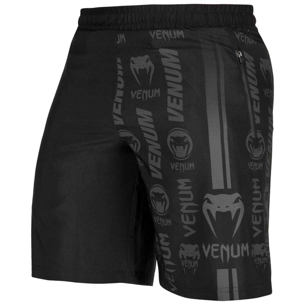 VENUM/ヴェナム VENUM LOGOS TRAINING SHORTS／ヴェナム・ロゴス トレーニングショーツ（マットブラック）