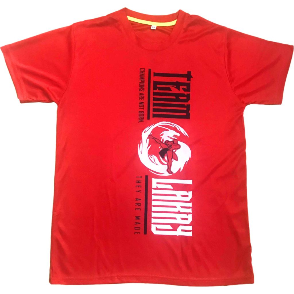 LIMITED EDITION TEAM LAKAY DRY FIT T-SHIRT／限定版チーム・ラカイ ドライフィットTシャツ（レッド）