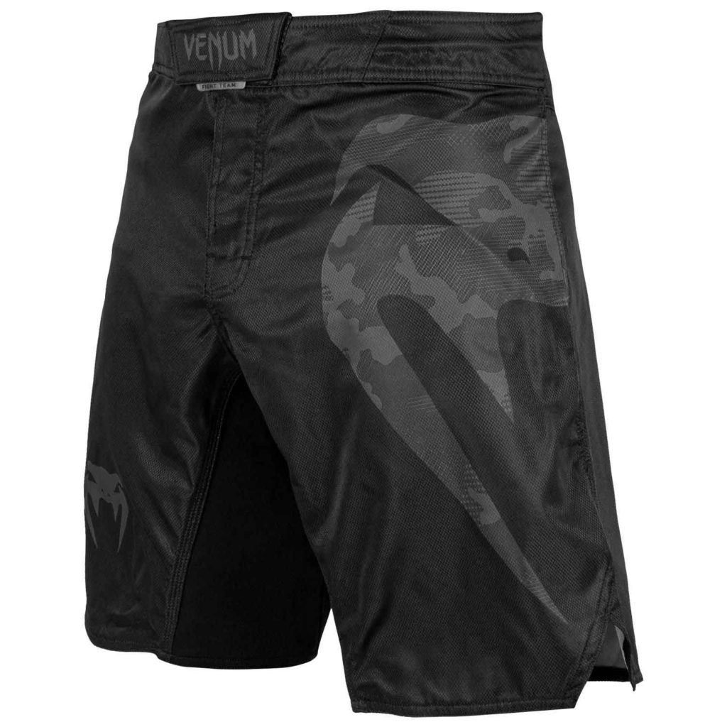 VENUM/ヴェナム LIGHT 3.0 FIGHTSHORTS／ライト 3.0 ファイトショーツ（黒／ダークカモ）