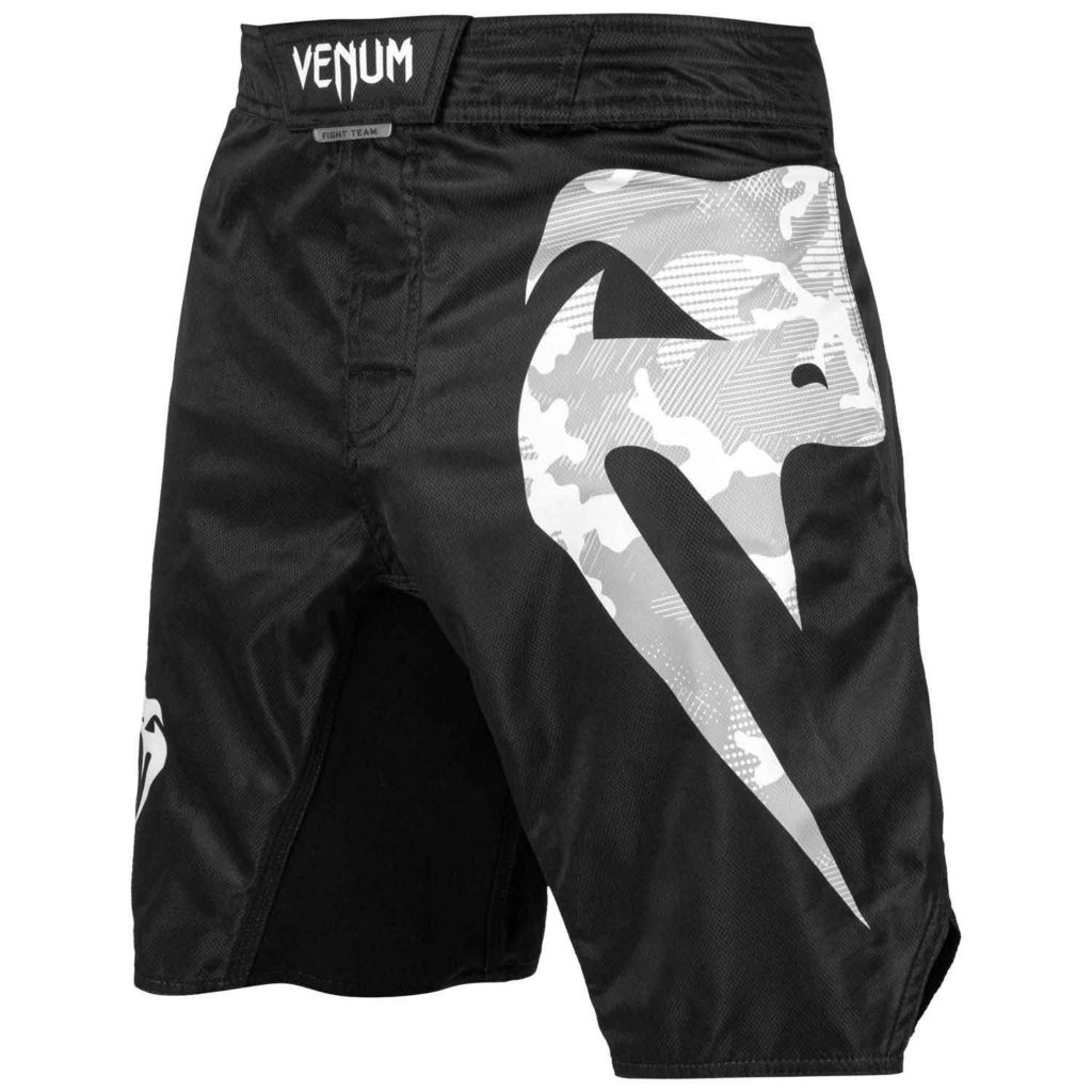 VENUM/ヴェナム LIGHT 3.0 FIGHTSHORTS／ライト 3.0 ファイトショーツ（黒／ホワイト・アーバンカモ ロゴ）