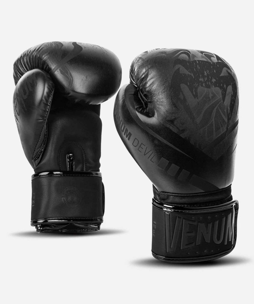 VENUM/ヴェナム DEVIL BOXING GLOVES／デビル ボクシンググローブ（マットブラック）