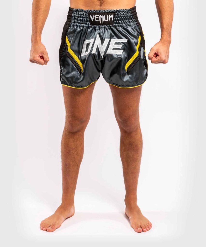 VENUM/ヴェナム VENUM×ONE FC IMPACT MUAY THAI SHORTS／VENUM×ONE FC インパクト ムエタイショーツ（ダークグレー）