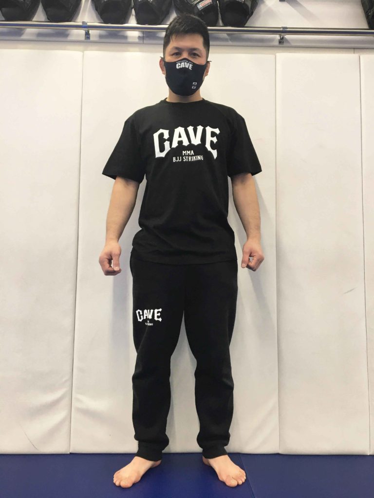 CAVE BIG LOGO T-SHIRT/CAVE ビッグロゴ Tシャツ