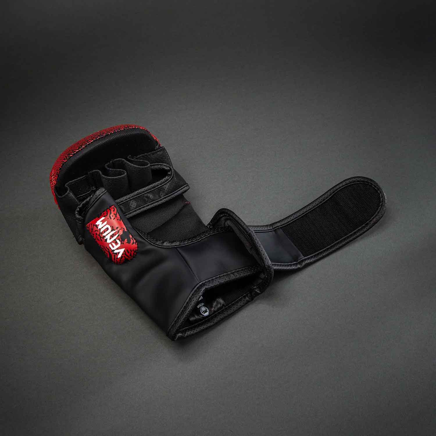 Venum x TEKKEN 8 Sparring Gloves - Kazuya／ヴェナム×鉄拳8 スパー