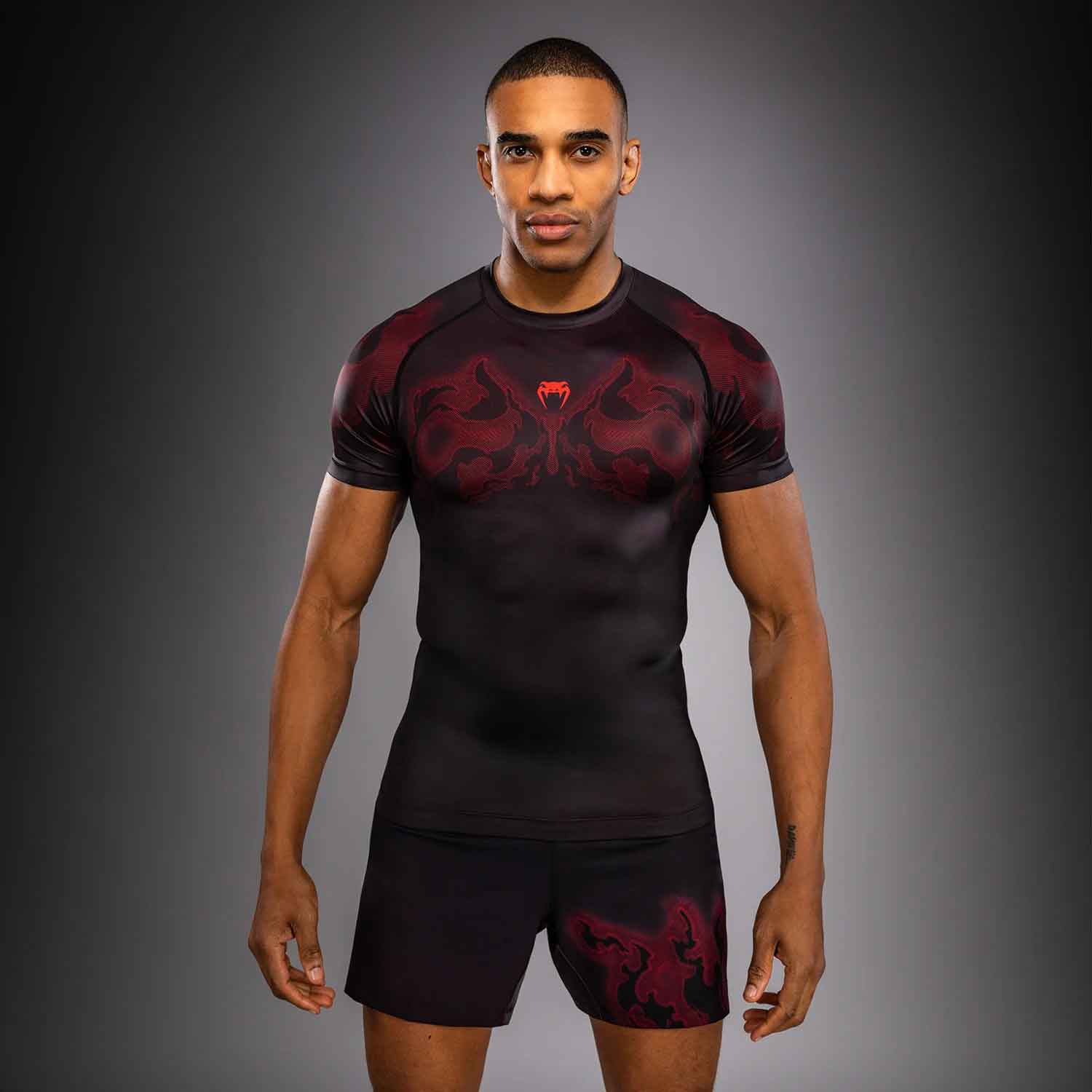 Spectre Short Sleeve Rashguard／スペクトル ショートスリーブ ラッシュガード