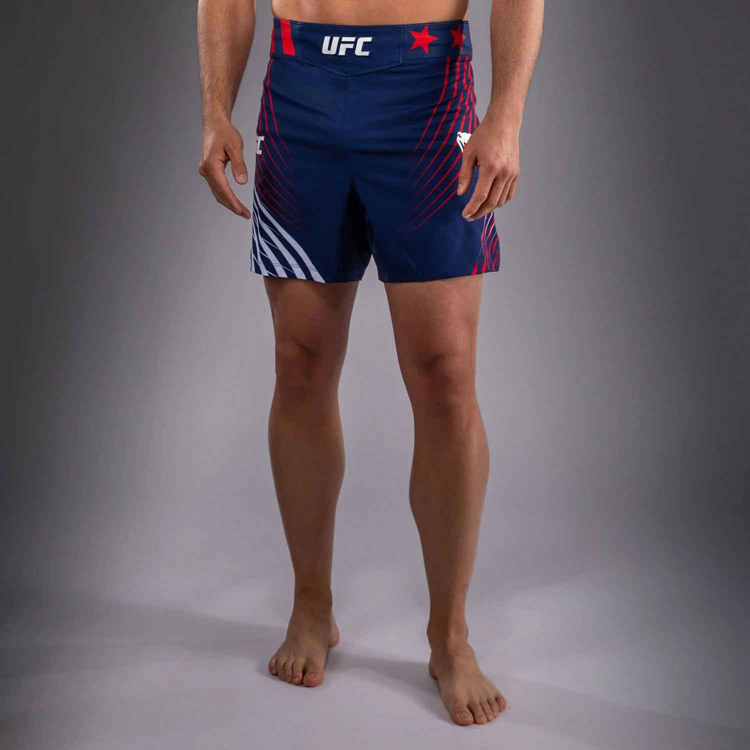 Official UFC Freedom 250 by Venum Authentic Fight Night Men's Blue Short Fit Short／オフィシャル UFC フリーダム 250 by ヴェナム オーセンティック ファイトナイト メンズ ショートフィット ファイトショーツ（ブルー）