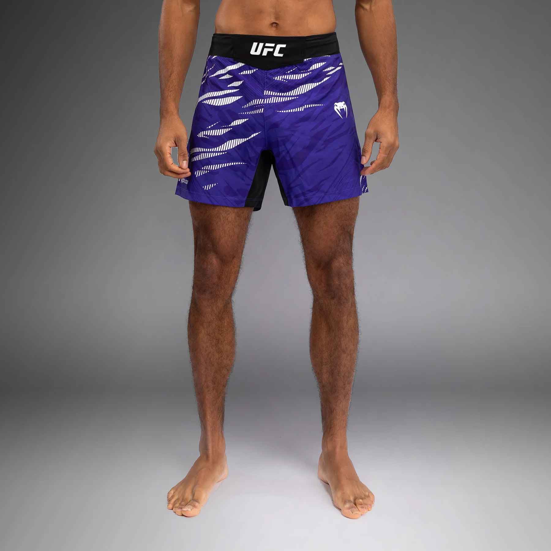 UFC Fusion by Venum Authentic Fight Night Men’s Fight Short Short Fit／UFC フュージョン by ヴェナム オーセンティック ファイトナイト メンズ ファイトショーツ ショートフィット（パープル）