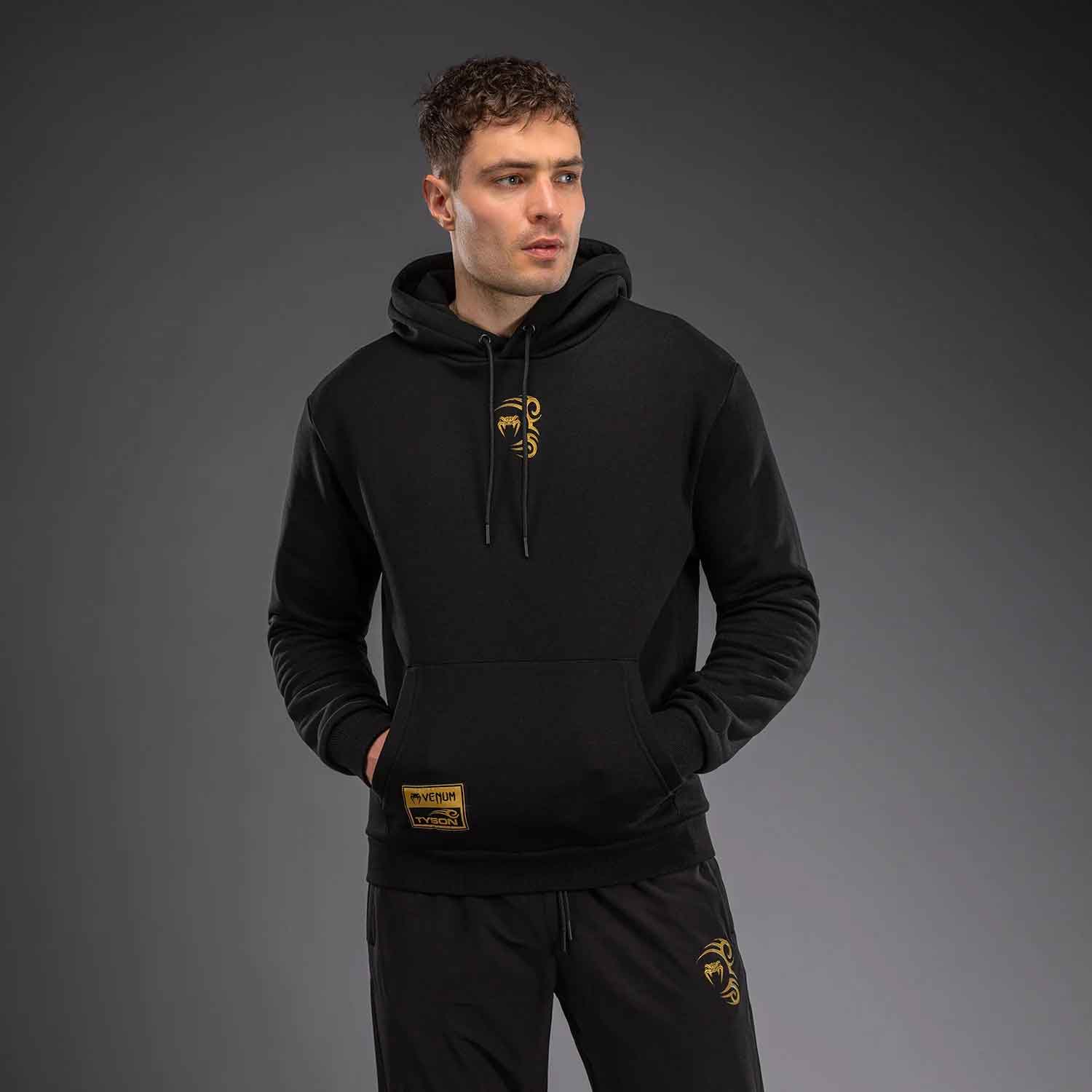 Venum x Mike Tyson Tiger Hoodie／ヴェナム×マイク・タイソン タイガー フーディー（黒／ゴールド）