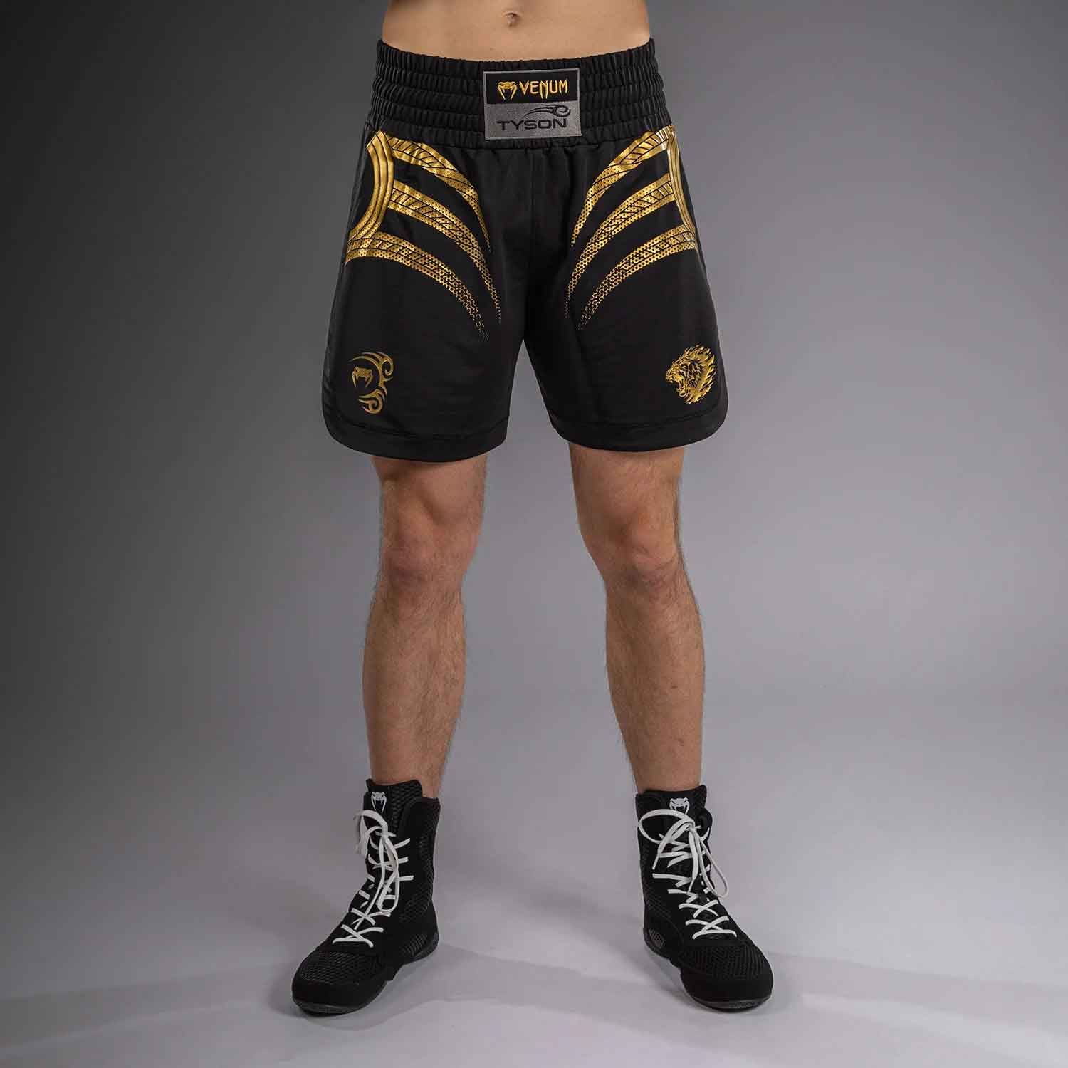 Venum x Mike Tyson Tiger Boxing Shorts／ヴェナム×マイク・タイソン タイガー ボクシングショーツ（黒／ゴールド）
