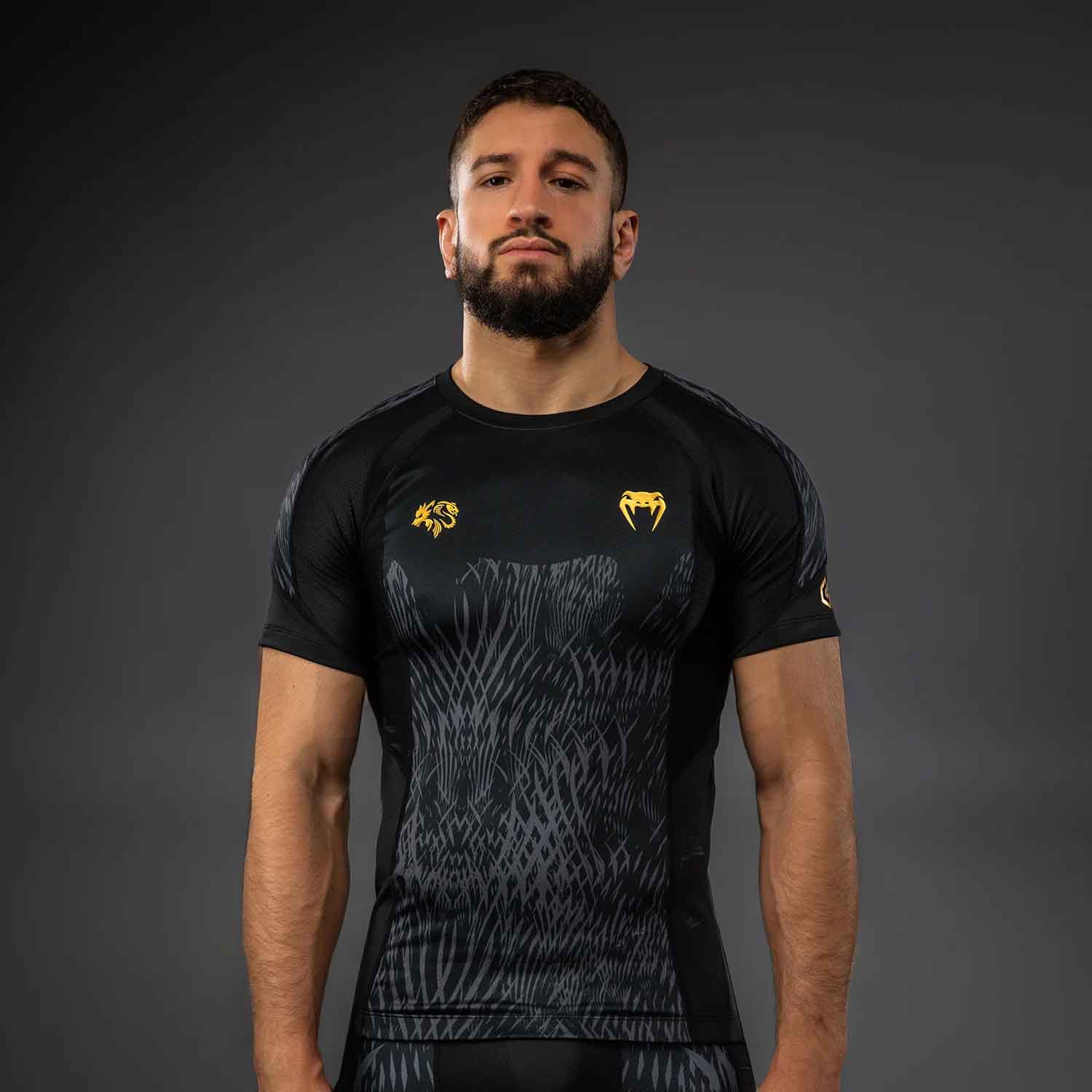 Venum x Chimaev Wild Borz Rashguards／ヴェナム×チマエフ ワイルド ボルズ ラッシュガード（ショート）