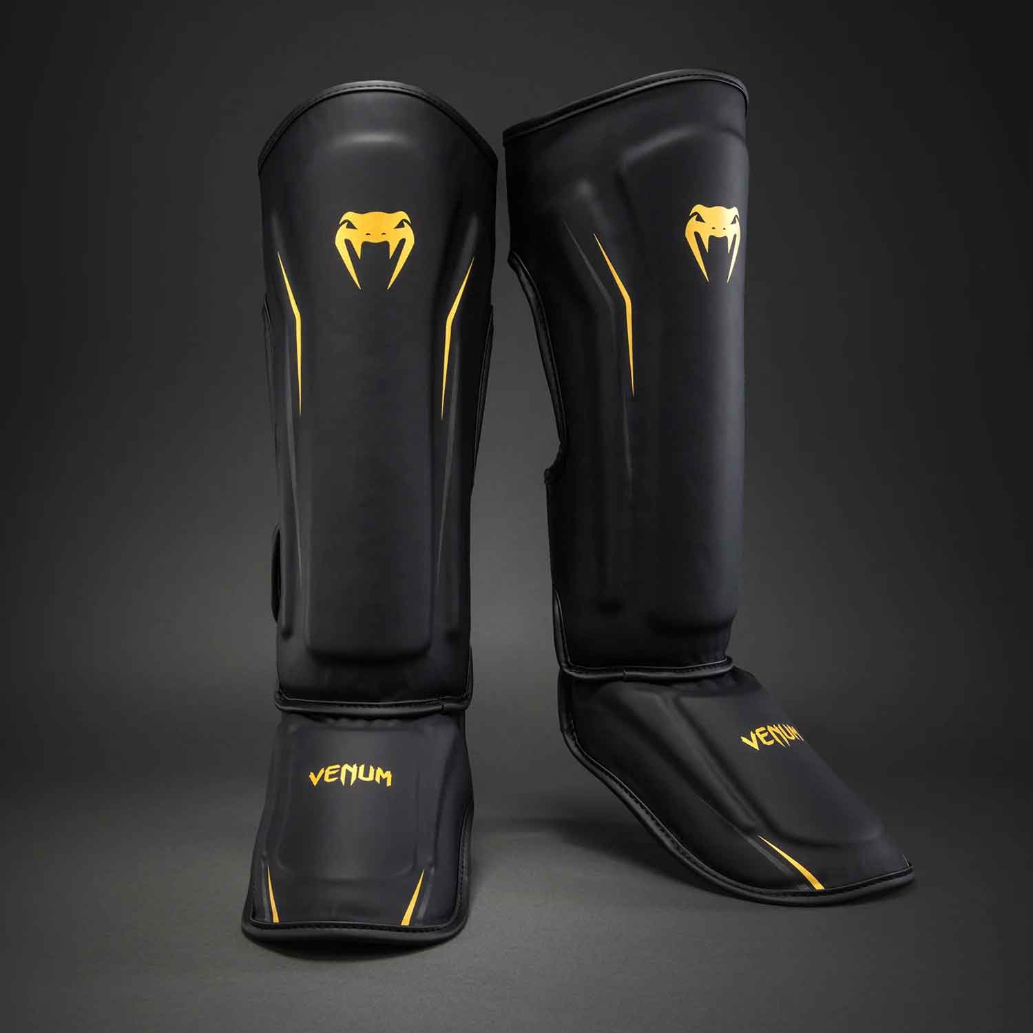 G-Core Shin Guards／G-コア シンガード（黒／ゴールド）
