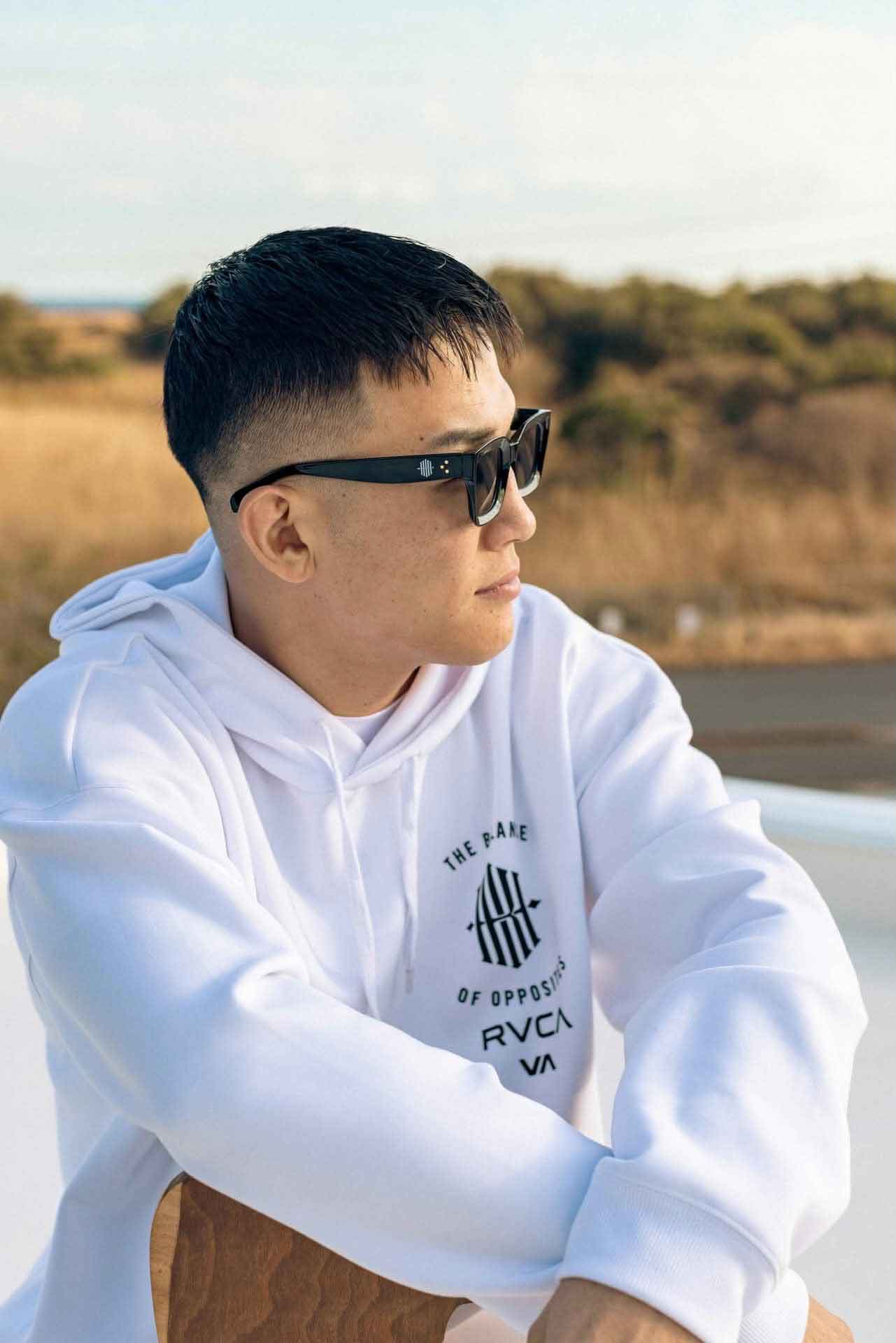 KHI×RVCA HD／ケーエイチ インダストリー×ルーカ（ルカ） フーディー（パーカー）白