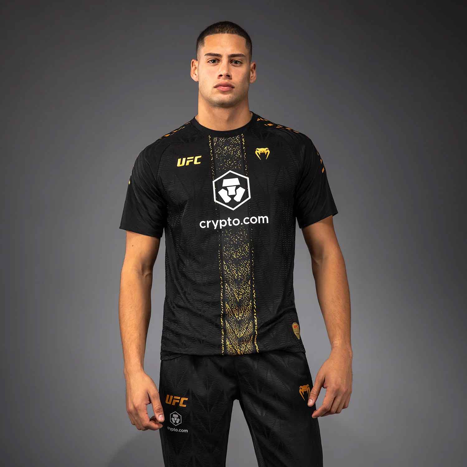 UFC Zenith by Venum Authentic Fight Night Men's Champion Walkout Jersey／UFC ゼニス by Venum オーセンティック ファイトナイト メンズ チャンピオン ウォークアウト ジャージ