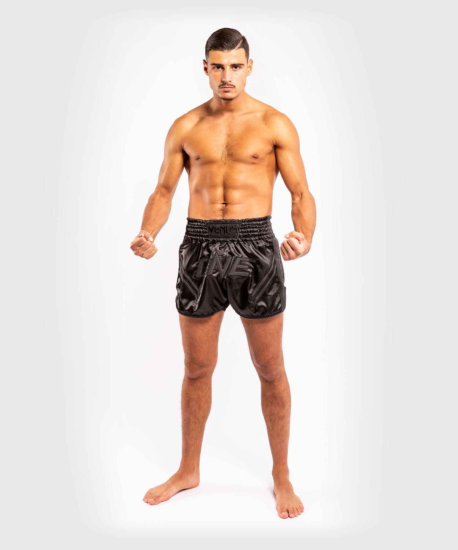 VENUM／ヴェナム　ムエタイショーツ　　VENUM×ONE FC IMPACT MUAY THAI SHORTS／VENUM×ONE FC インパクト ムエタイショーツ（マットブラック）