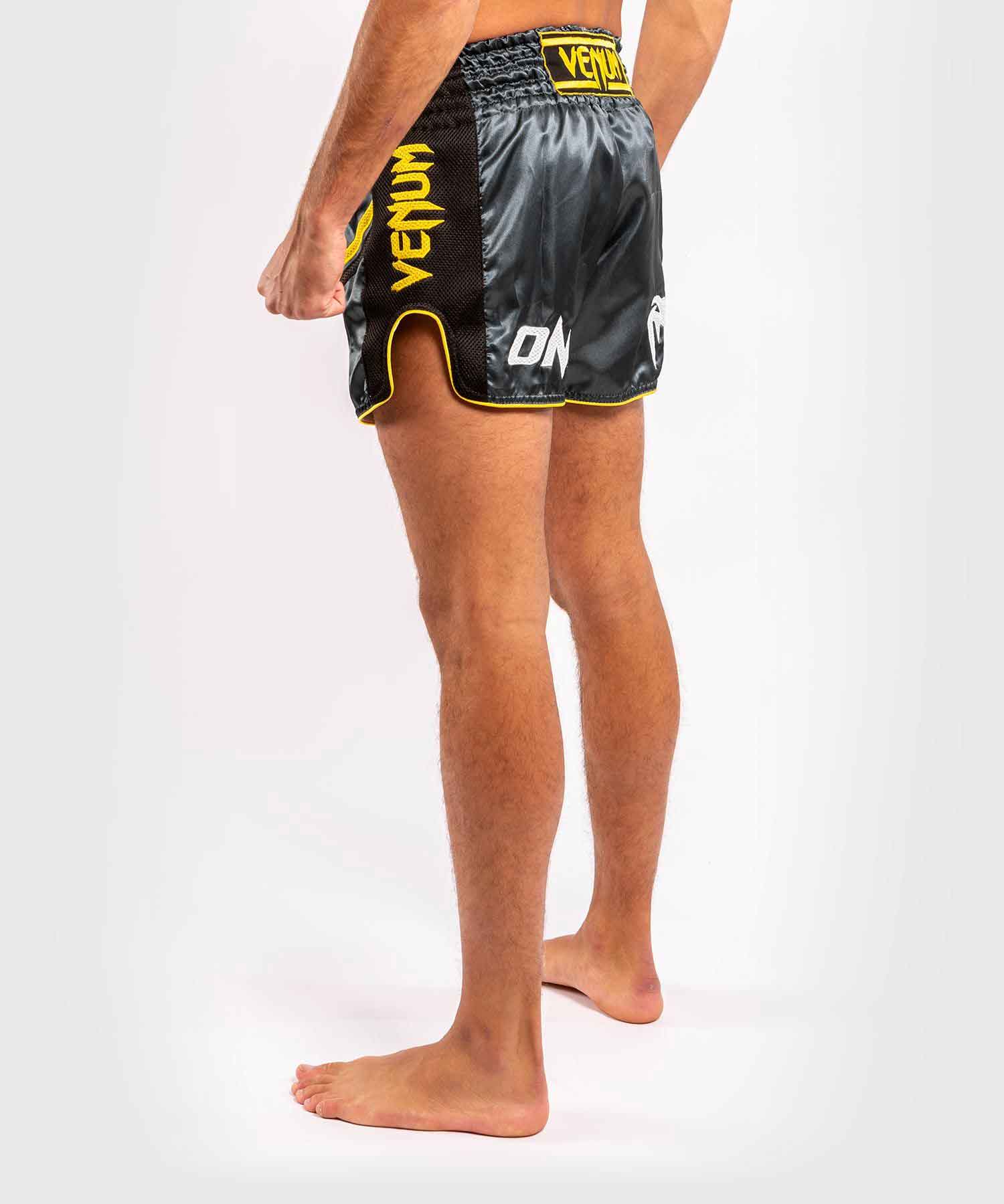 VENUM／ヴェナム　ムエタイショーツ　　VENUM×ONE FC IMPACT MUAY THAI SHORTS／VENUM×ONE FC インパクト ムエタイショーツ（ダークグレー）