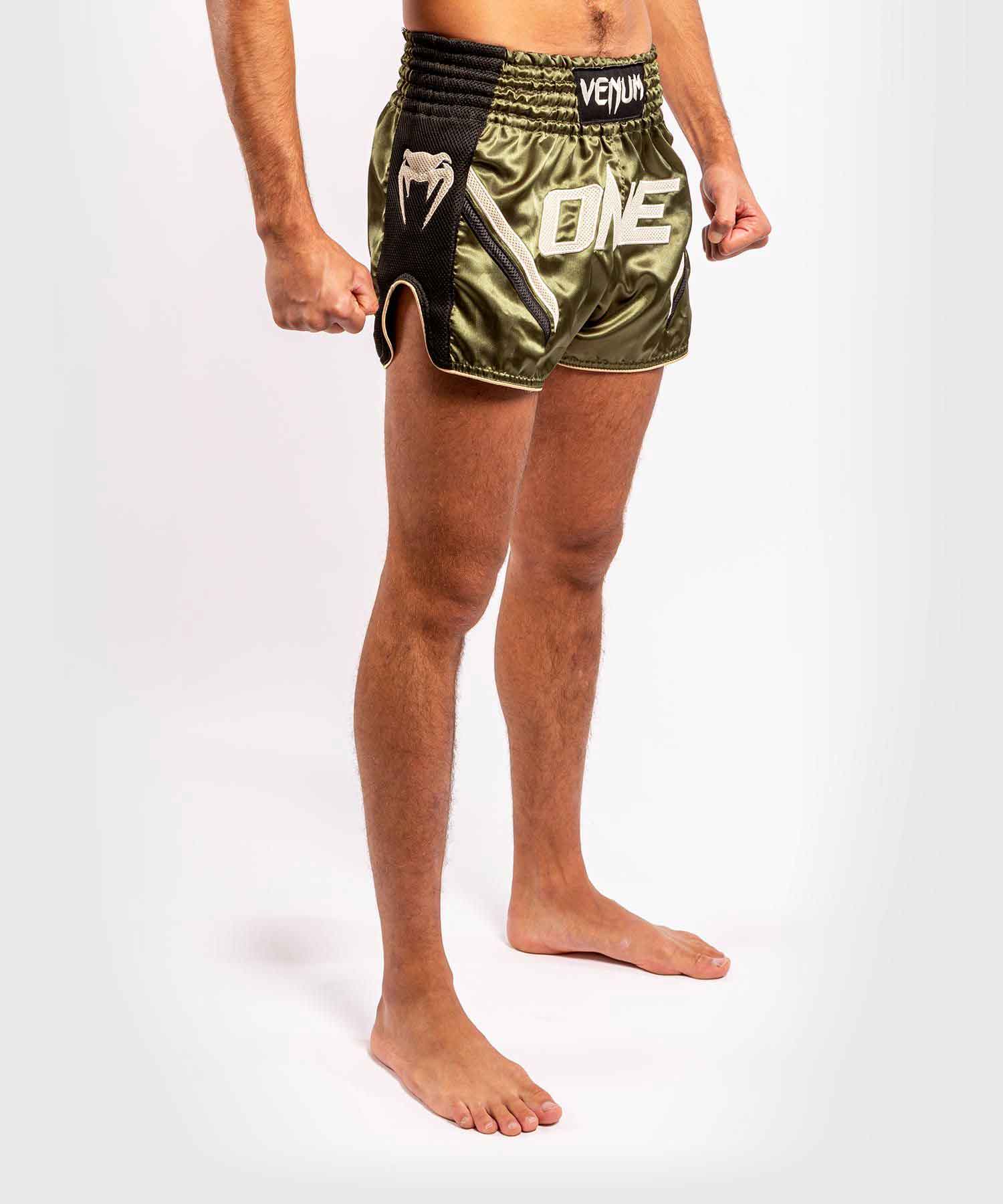 VENUM／ヴェナム　ムエタイショーツ　　VENUM×ONE FC IMPACT MUAY THAI SHORTS／VENUM×ONE FC インパクト ムエタイショーツ（カーキ）