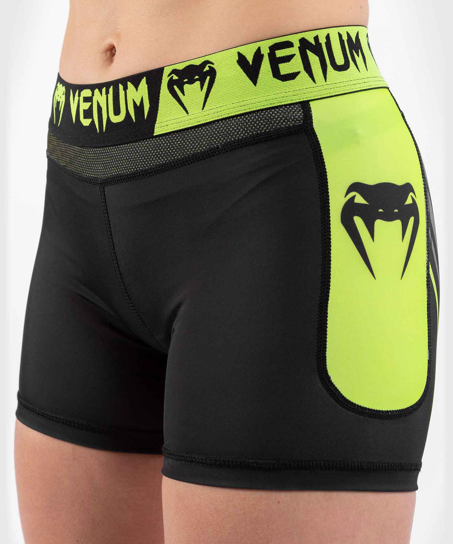 VENUM WOMEN／レディース　ショーツ　　TRAINING CAMP 3.0 WOMEN COMPRESSION SHORTS／トレーニングキャンプ 3.0 レディース コンプレッションショーツ