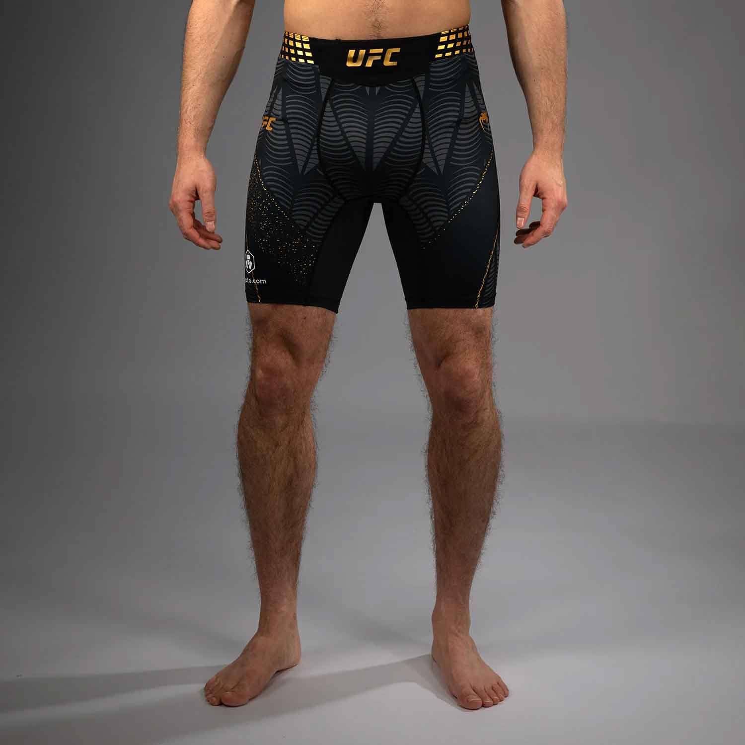UFC Zenith by Venum Authentic Fight Night Men’s Champion Vale Tudo Short／UFC ゼニス by ヴェナム オーセンティック ファイトナイト メンズ バーリトゥードショーツ（チャンピオン）