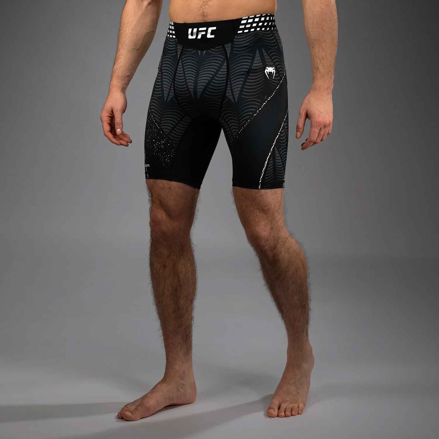 VENUM／ヴェナム　コンプレッション・バーリトゥードショーツ　　UFC Zenith by Venum Authentic Fight Night Men’s Black Vale Tudo Short／UFC ゼニス by ヴェナム オーセンティック ファイトナイト メンズ バーリトゥードショーツ（ブラック）