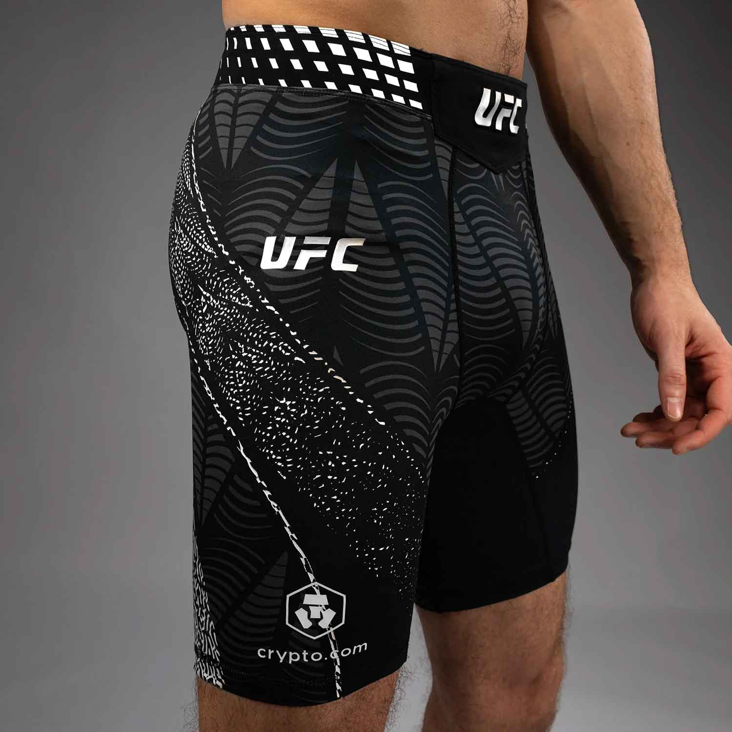 VENUM／ヴェナム　コンプレッション・バーリトゥードショーツ　　UFC Zenith by Venum Authentic Fight Night Men’s Black Vale Tudo Short／UFC ゼニス by ヴェナム オーセンティック ファイトナイト メンズ バーリトゥードショーツ（ブラック）