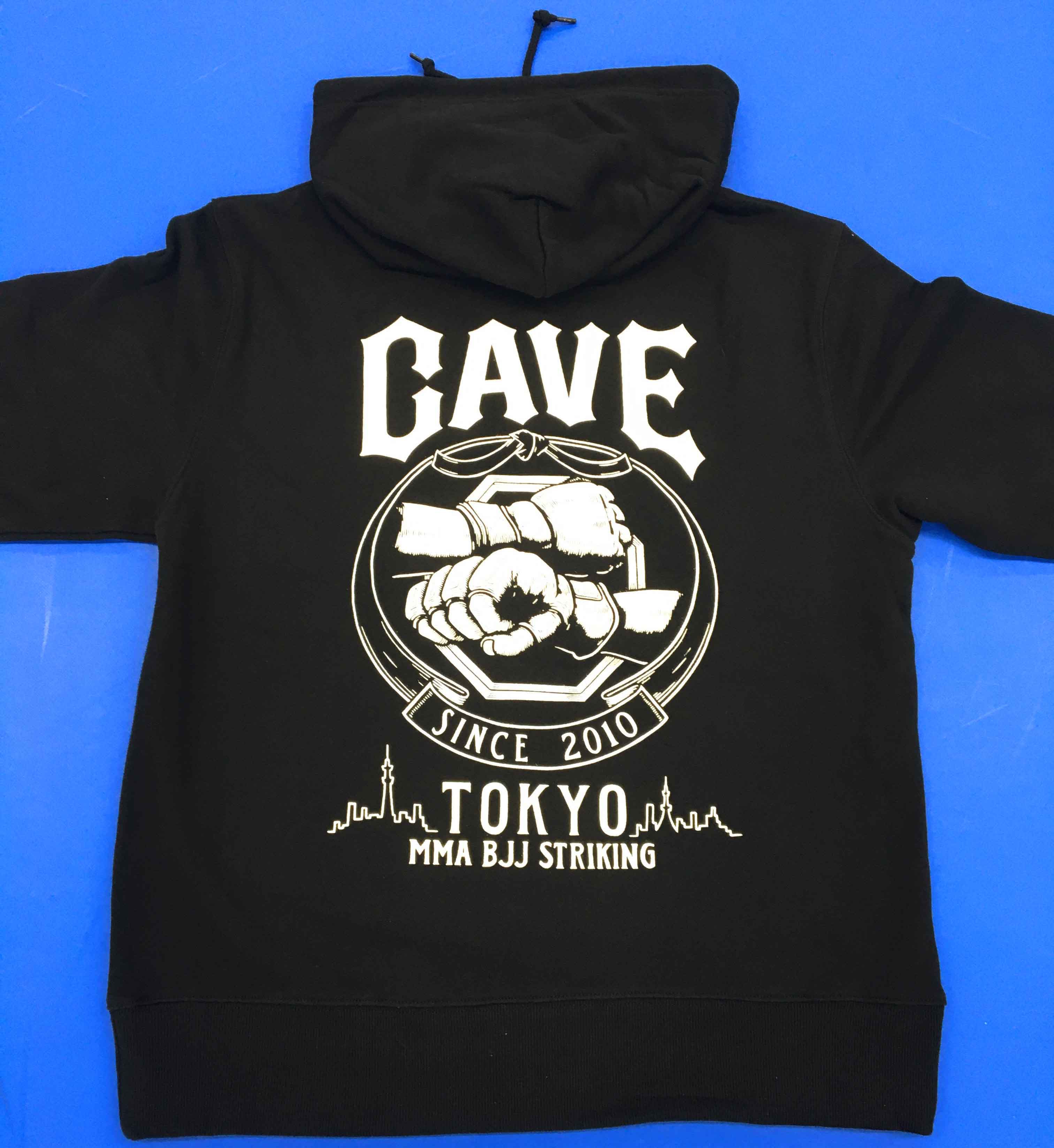 総合格闘技MMAブランド／その他　パーカー　　CAVE HOODIE／CAVE フーディー（パーカー）