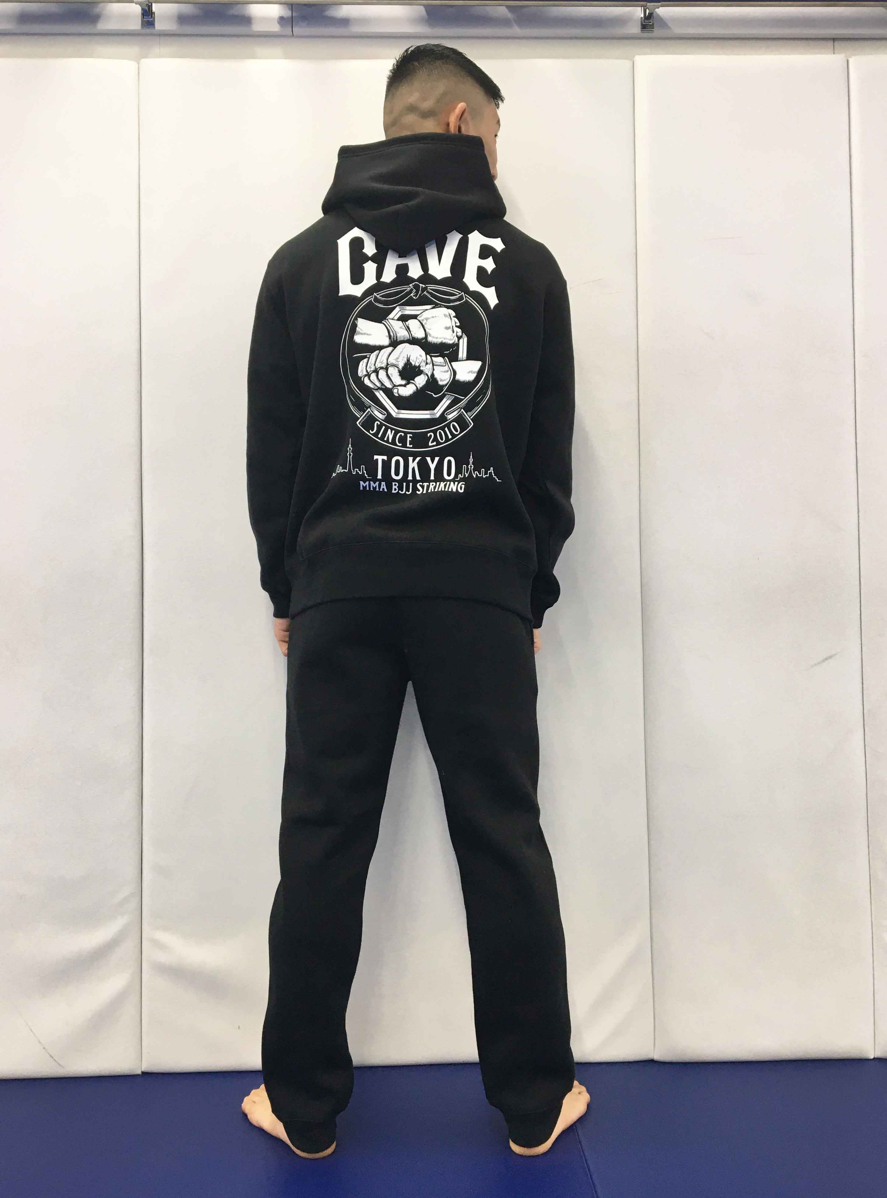 総合格闘技MMAブランド／その他　パーカー　　CAVE HOODIE／CAVE フーディー（パーカー）