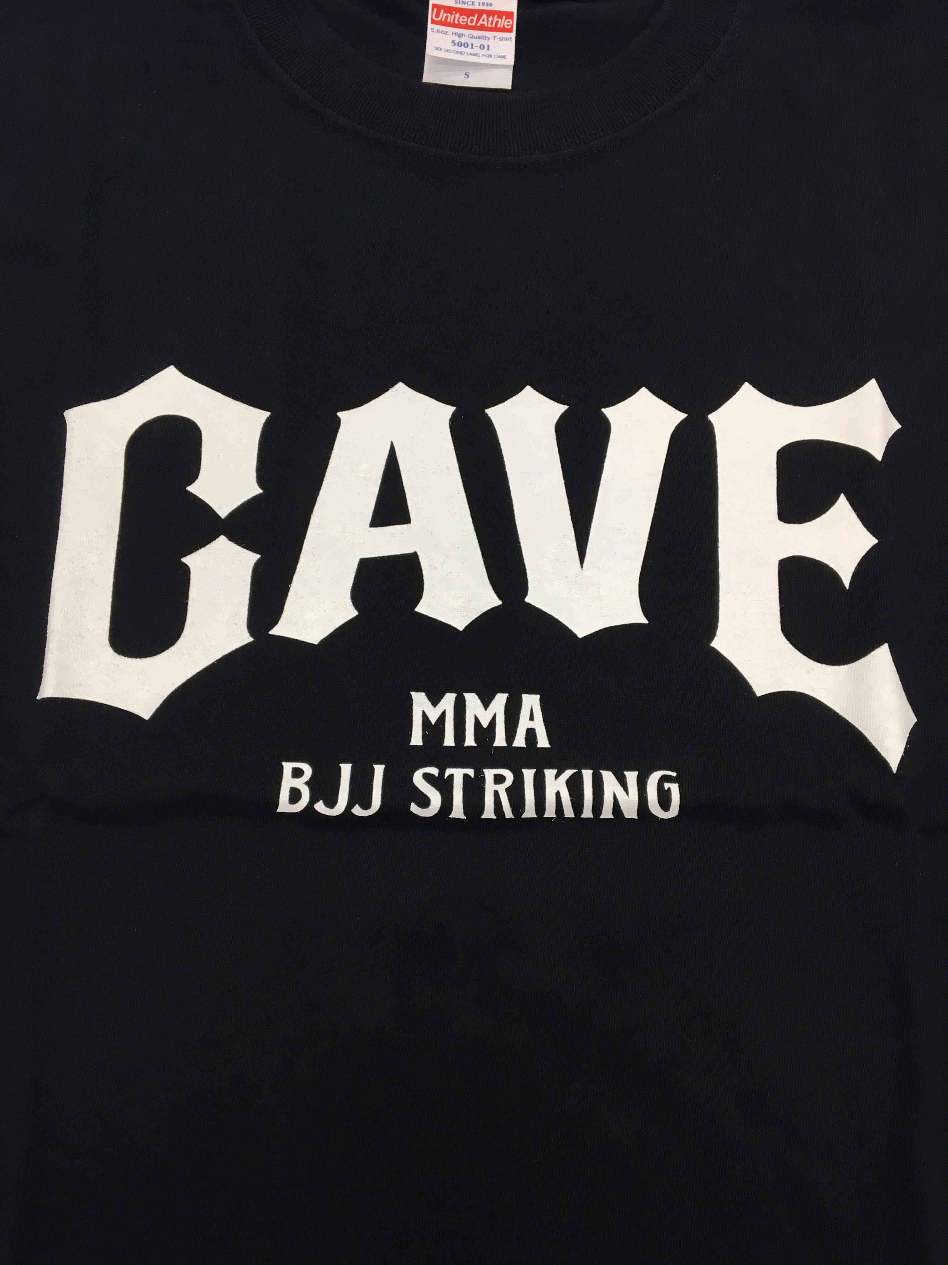 総合格闘技MMAブランド／その他　Tシャツ　　CAVE BIG LOGO T-SHIRT／CAVE ビッグロゴ Tシャツ