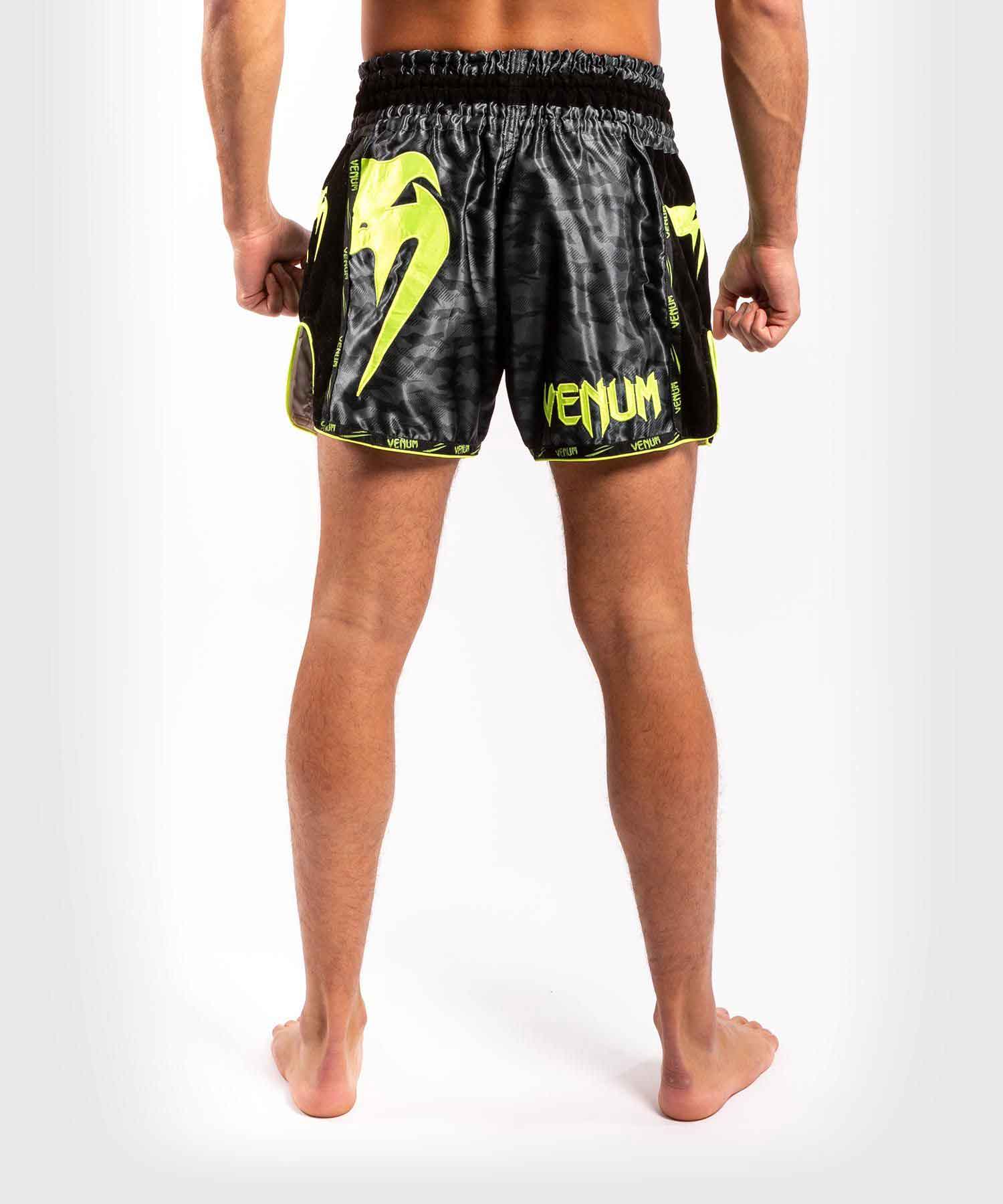 VENUM／ヴェナム　ムエタイショーツ　　GIANT CAMO MUAY THAI SHORTS／ジャイアント カモ ムエタイショーツ（ダークグレー）