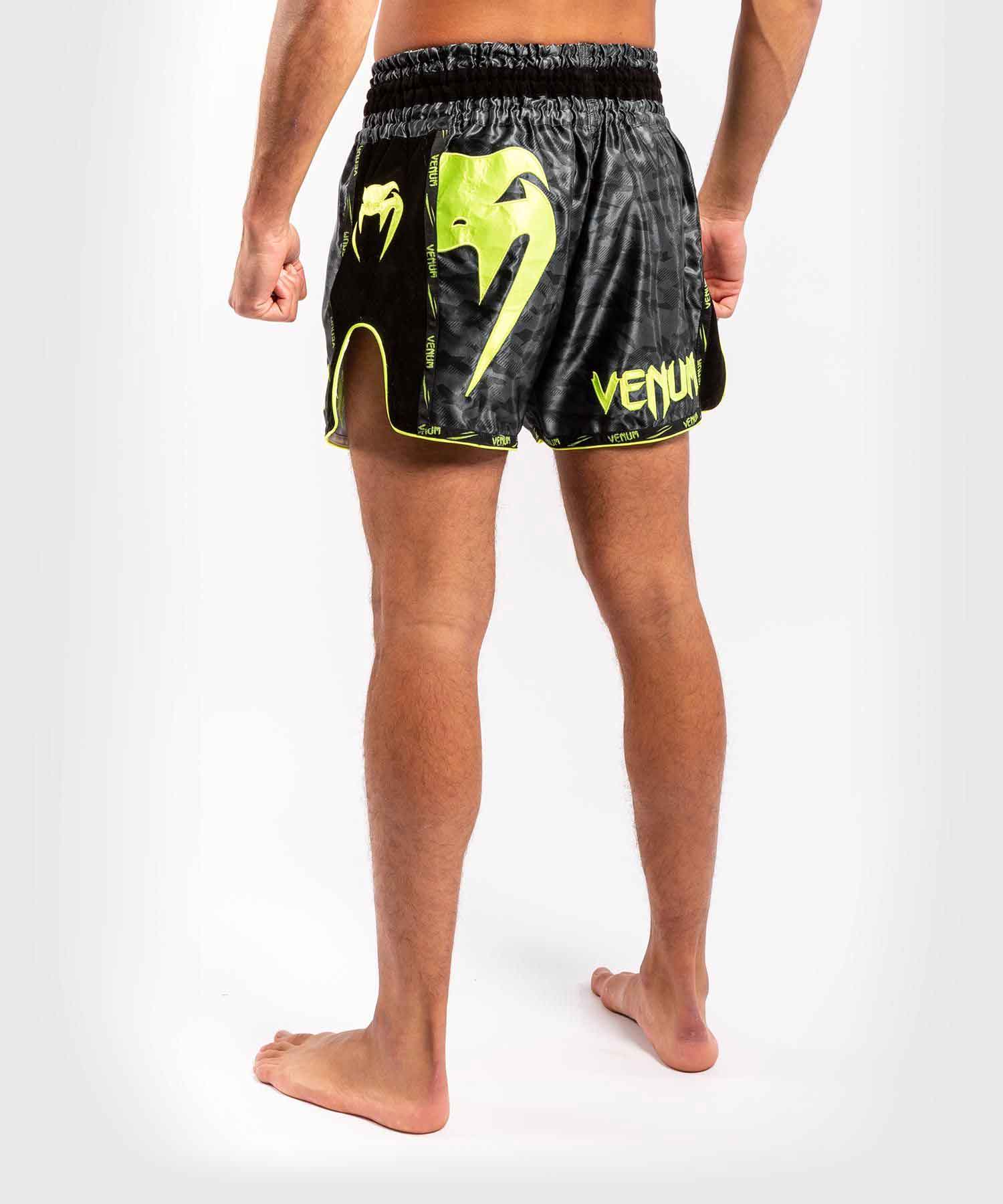 VENUM／ヴェナム　ムエタイショーツ　　GIANT CAMO MUAY THAI SHORTS／ジャイアント カモ ムエタイショーツ（ダークグレー）