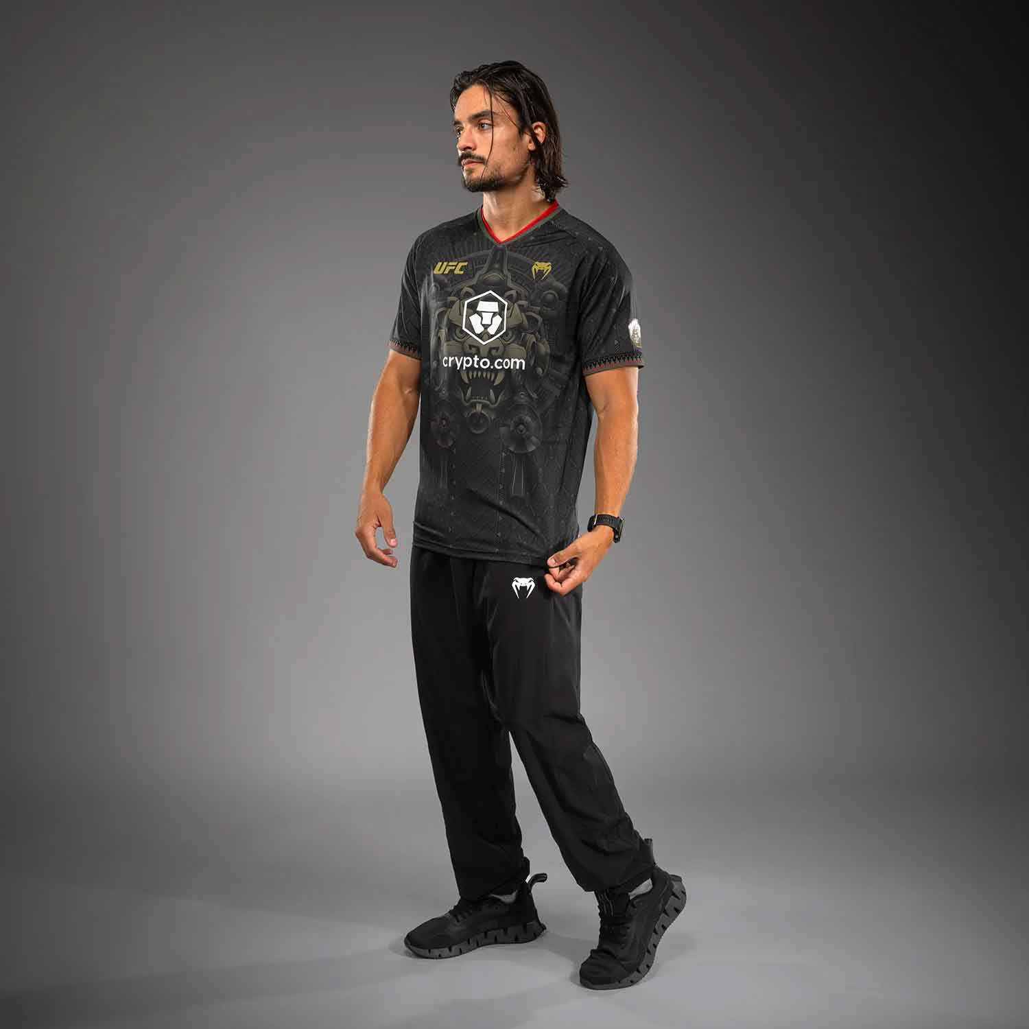 VENUM／ヴェナム　ジャージ（ユニフォーム）　　Noche 2.0 UFC by Venum Authentic Fight Night Men’s Black Walkout Jersey／ノーチェ 2.0 UFC by ヴェナム オーセンティック ファイトナイト メンズ ブラック ウォークアウト ジャージ