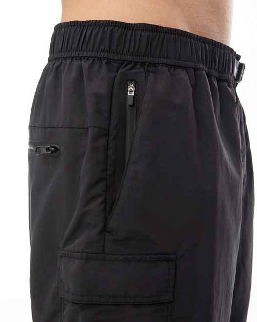 RVCA／ルーカ（ルカ）　ショーツ　　OUTSIDER PACKABLE CARGO SHORTS／アウトサイダー パッカブル カーゴショーツ（黒）