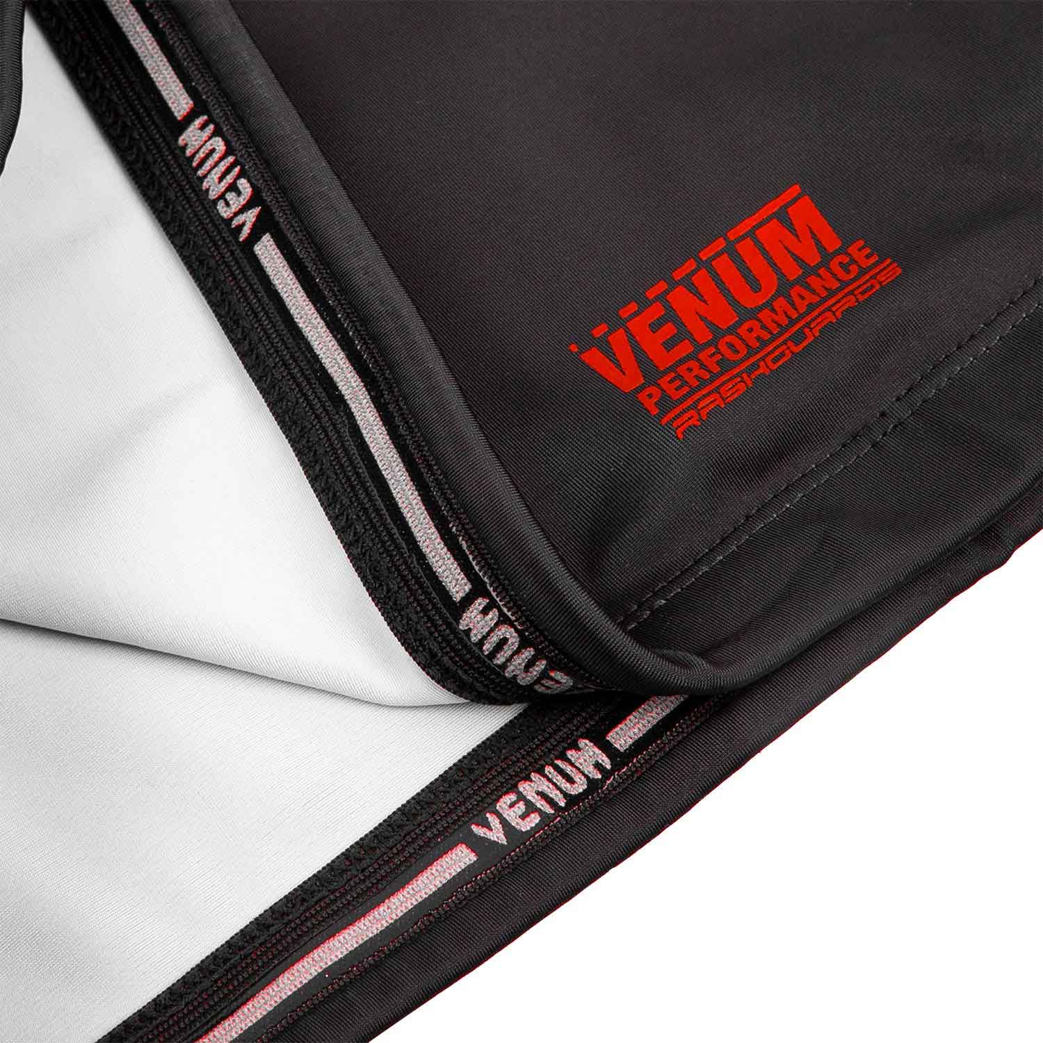 VENUM／ヴェナム　ラッシュガード　　SIGNATURE RASHGUARD SHORT SLEEVES／シグネイチャー ラッシュガード ショート（黒／レッド）