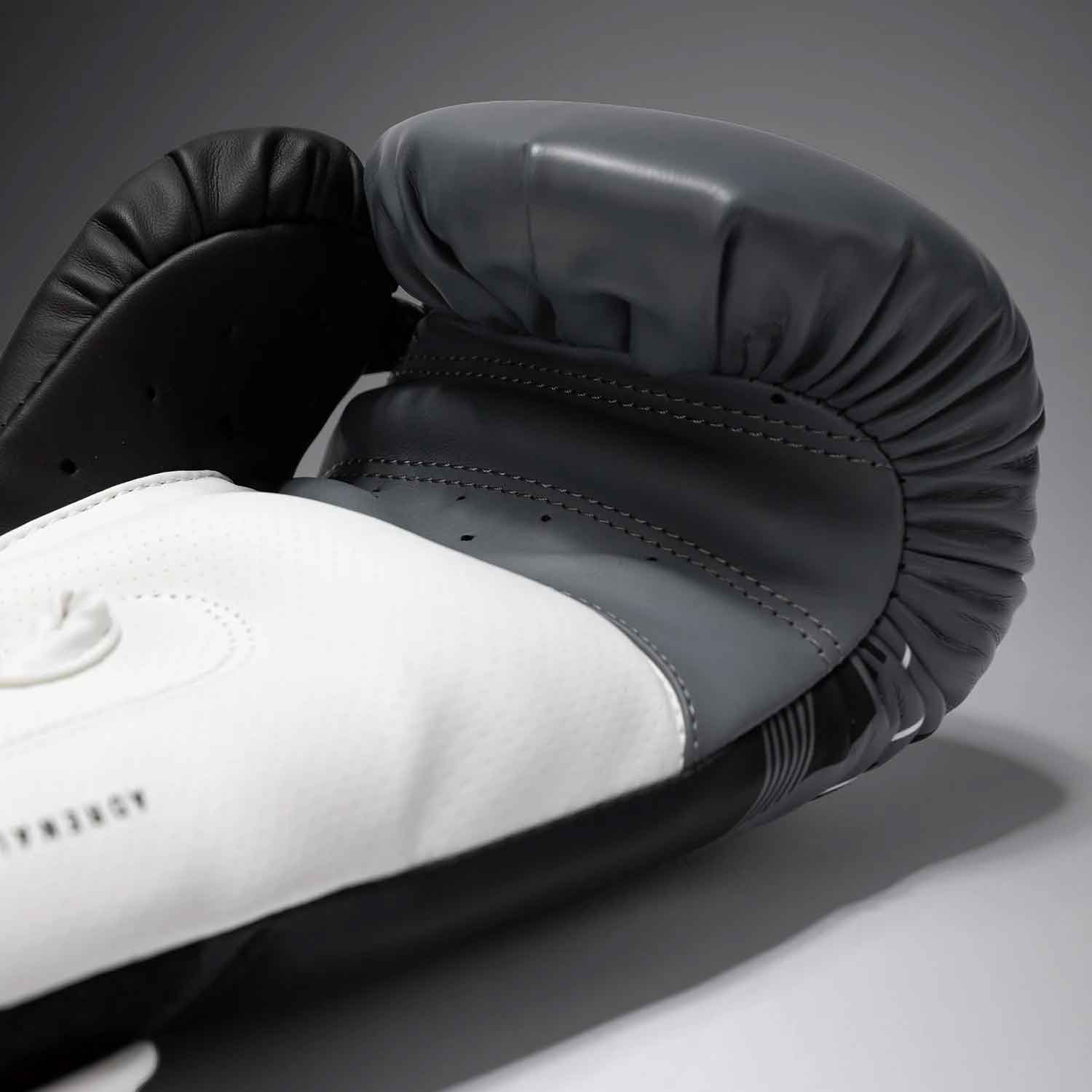 VENUM／ヴェナム　ボクシンググローブ　　Adrenaline Boxing Gloves／アドレナリン ボクシンググローブ