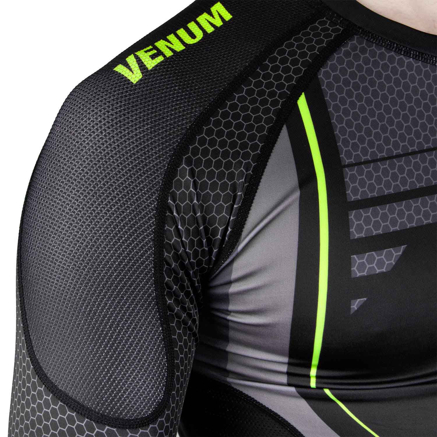 VENUM／ヴェナム　ラッシュガード　　TECHNICAL 2.0 RASHGUARD LONG／テクニカル 2.0 ラッシュガード（ロング）