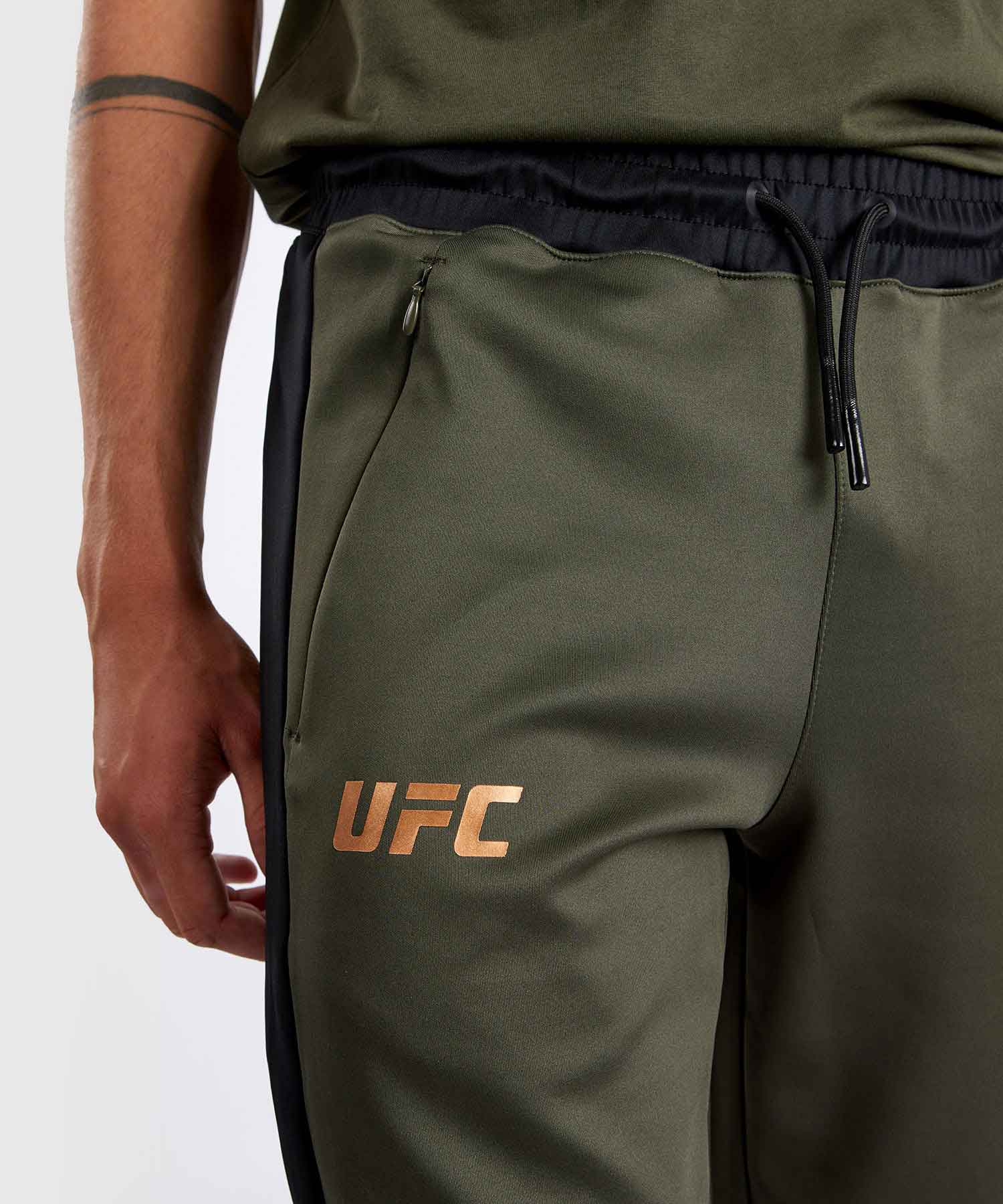 VENUM／ヴェナム　スウェットパンツ　　UFC Adrenaline by Venum Fight Week Men’s Performance Jogging Pants／UFC アドレナリン by ヴェナム ファイトウィーク メンズ パフォーマンス ジョギングパンツ（カーキ）