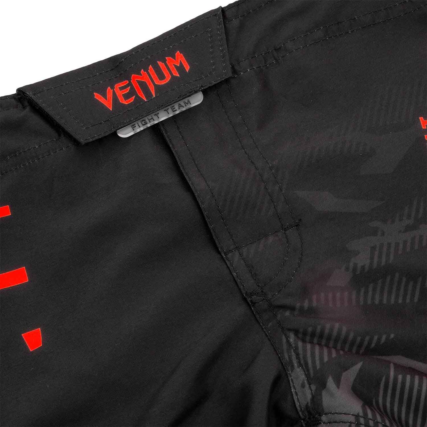 VENUM KIDS／キッズ　ファイトショーツ　　OKINAWA 2.0 KIDS FIGHTSHORTS／沖縄 2.0 キッズ ファイトショーツ（黒／レッド）