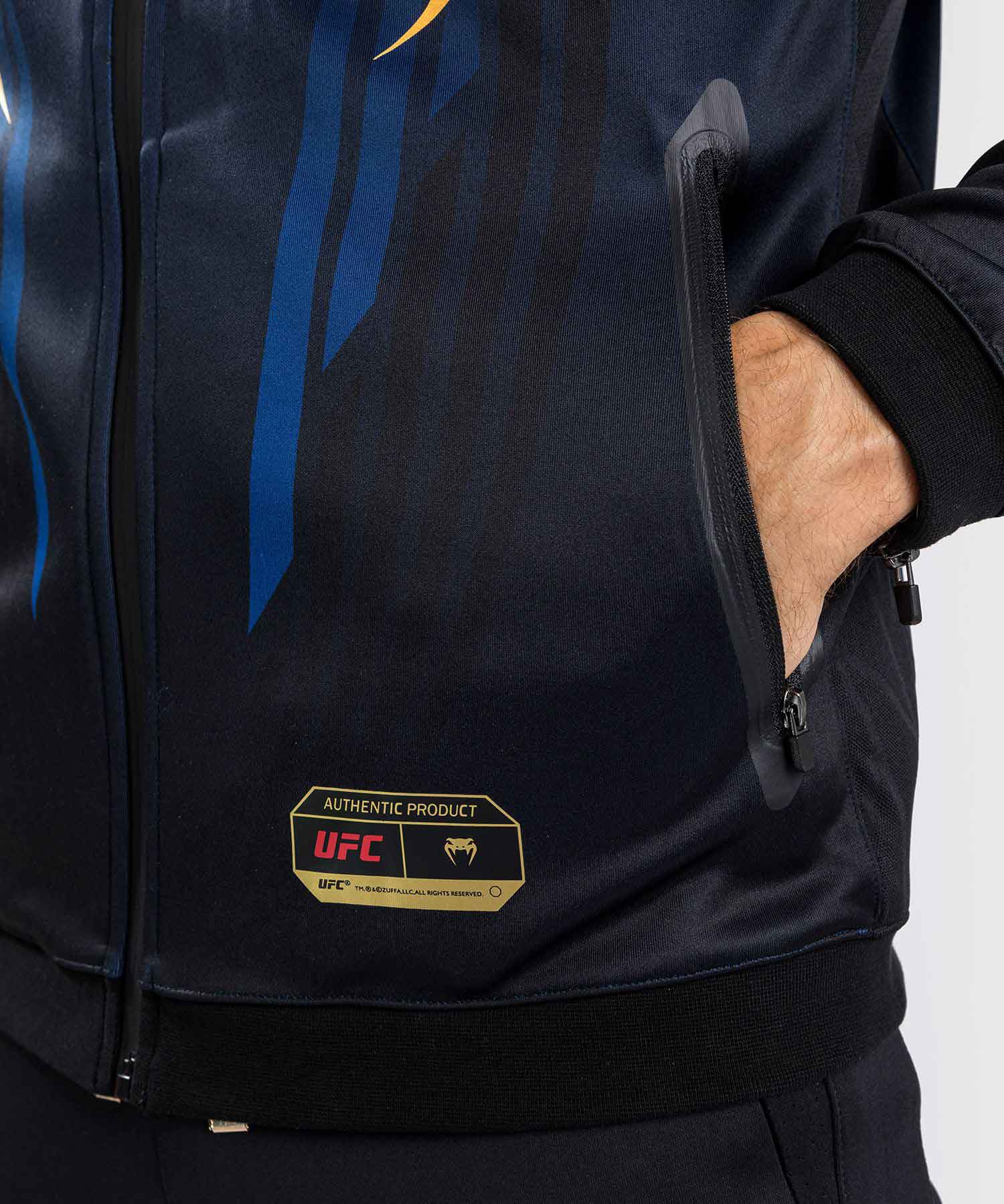 VENUM／ヴェナム　パーカー（フーディー）　　限定版 UFC AUTHENTIC FIGHT NIGHT 2.0 KIT BY VENUM MEN'S WALKOUT HOODIE MIDNIGHT EDITION CHAMPION／UFCオーセンティック ファイトナイト 2.0 キット by VENUM メンズ ウォークアウト フーディー ミッドナイト チャンピオン