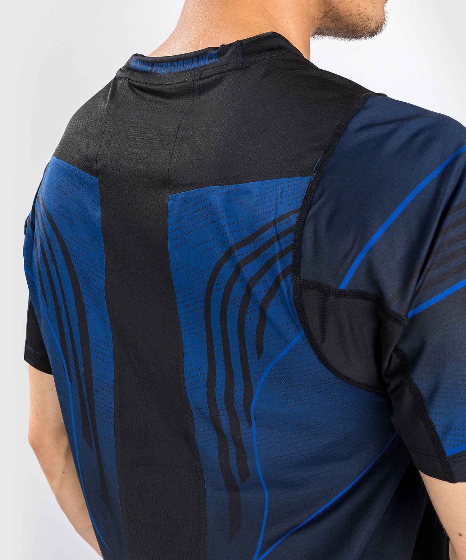 VENUM／ヴェナム　ジャージ（ユニフォーム）　　限定版 UFC AUTHENTIC FIGHT NIGHT 2.0 KIT BY VENUM MEN'S WALKOUT JERSEY MIDNIGHT EDITION／UFC オーセンティック ファイトナイト 2.0 キット by VENUM メンズ ウォークアウト ジャージ ミッドナイト エディション（黒）