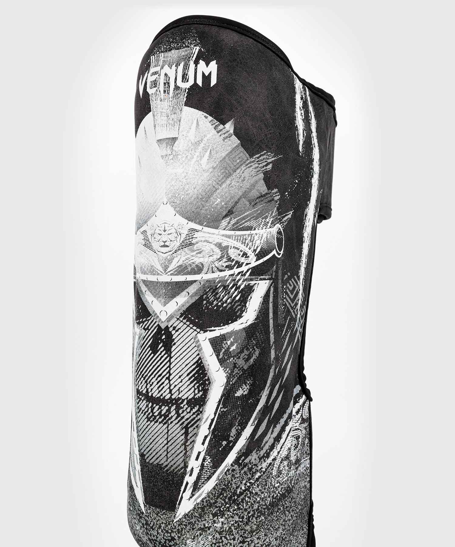 VENUM／ヴェナム　シンガード（レガース）　　GLDTR 4.0 SHINGUARDS／グラディエーター 4.0 シンガード