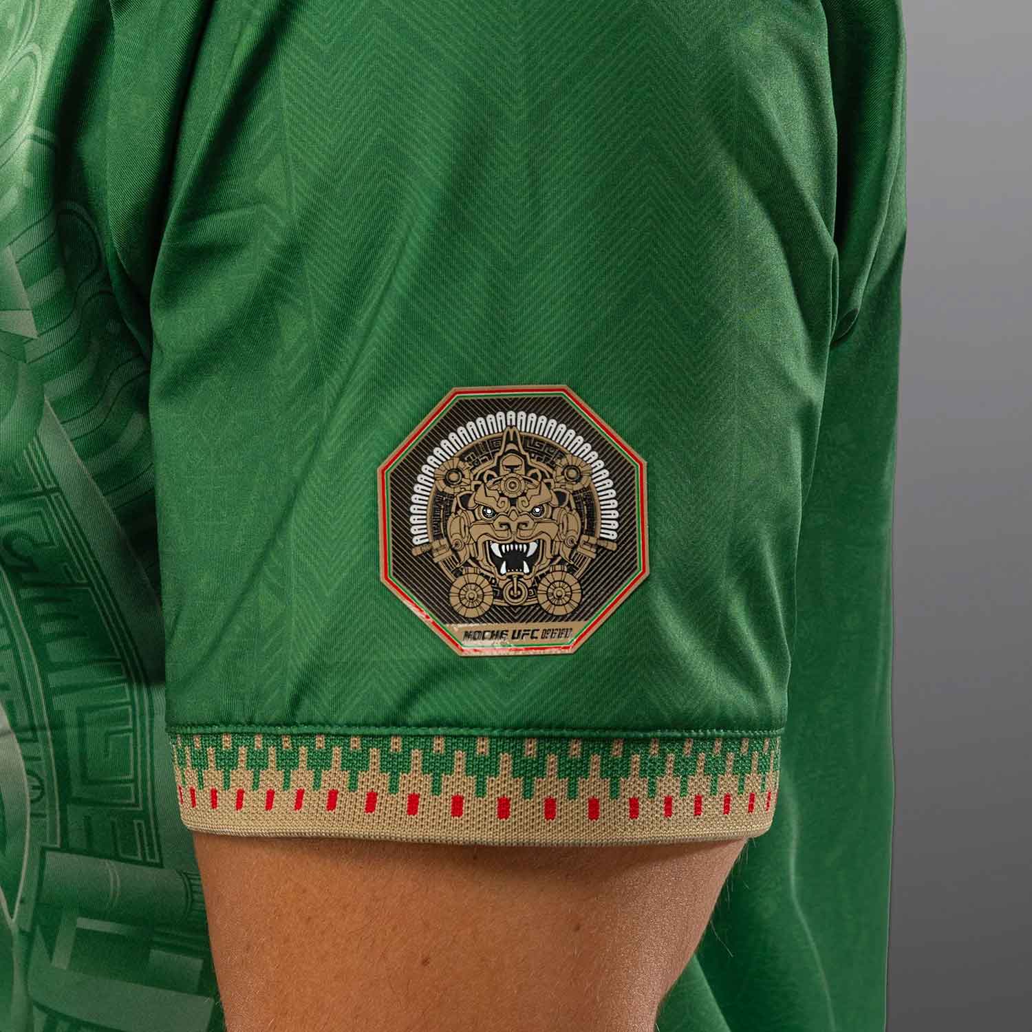 VENUM／ヴェナム　ジャージ（ユニフォーム）　　Noche 2.0 UFC by Venum Authentic Fight Night Men’s Green Walkout Jersey／ノーチェ 2.0 UFC by ヴェナム オーセンティック ファイトナイト メンズ グリーン ウォークアウト ジャージ