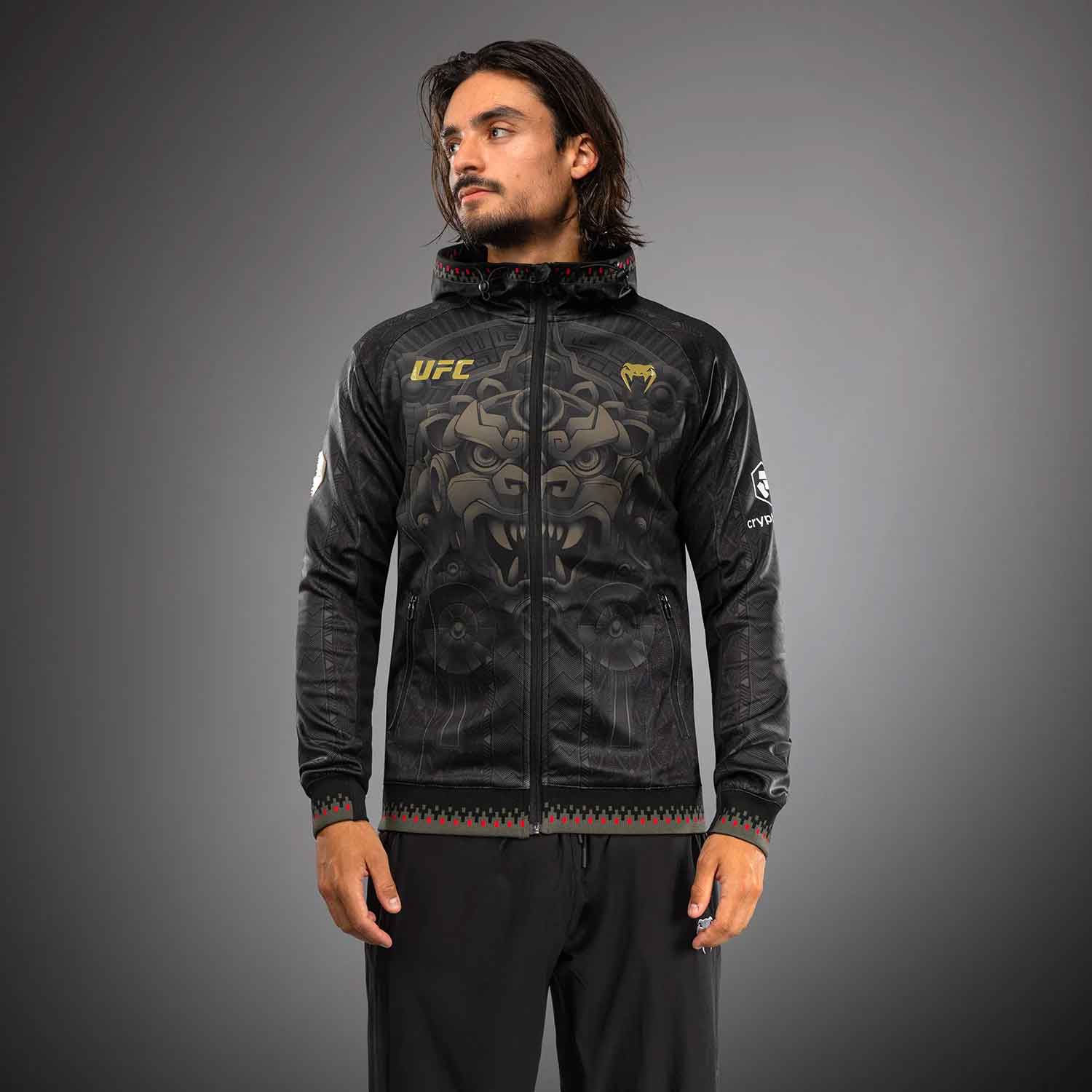 Noche 2.0 UFC by Venum Authentic Fight Night Men’s Black Walkout Hoodie／ノーチェ 2.0 UFC by ヴェナム オーセンティック ファイトナイト メンズ ブラック ウォークアウト フーディ