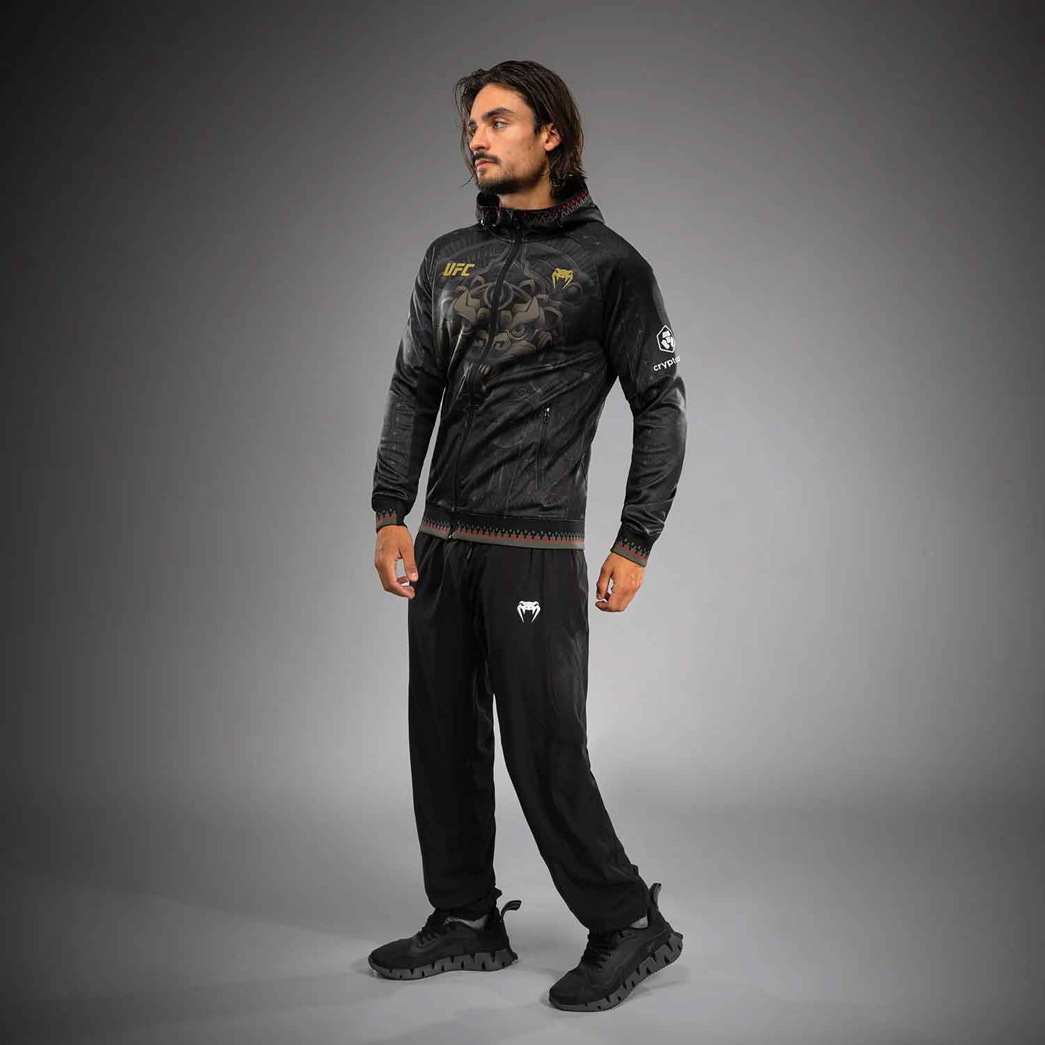 VENUM／ヴェナム　パーカー（フーディー）　　Noche 2.0 UFC by Venum Authentic Fight Night Men’s Black Walkout Hoodie／ノーチェ 2.0 UFC by ヴェナム オーセンティック ファイトナイト メンズ ブラック ウォークアウト フーディ