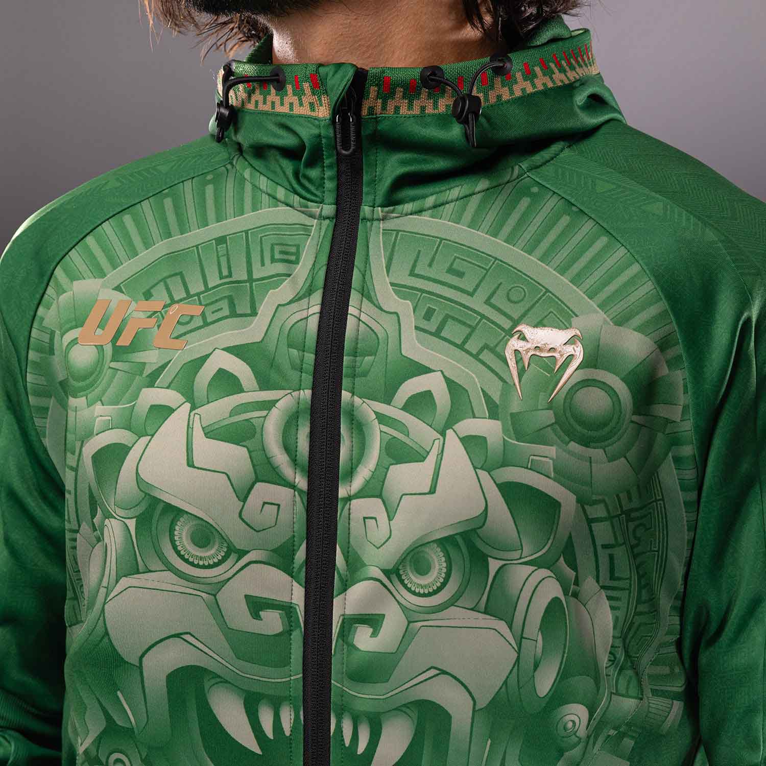 VENUM／ヴェナム　パーカー（フーディー）　　Noche 2.0 UFC by Venum Authentic Fight Night Men’s Green Walkout Hoodie／ノーチェ 2.0 UFC by ヴェナム オーセンティック ファイトナイト メンズ グリーン ウォークアウト フーディ