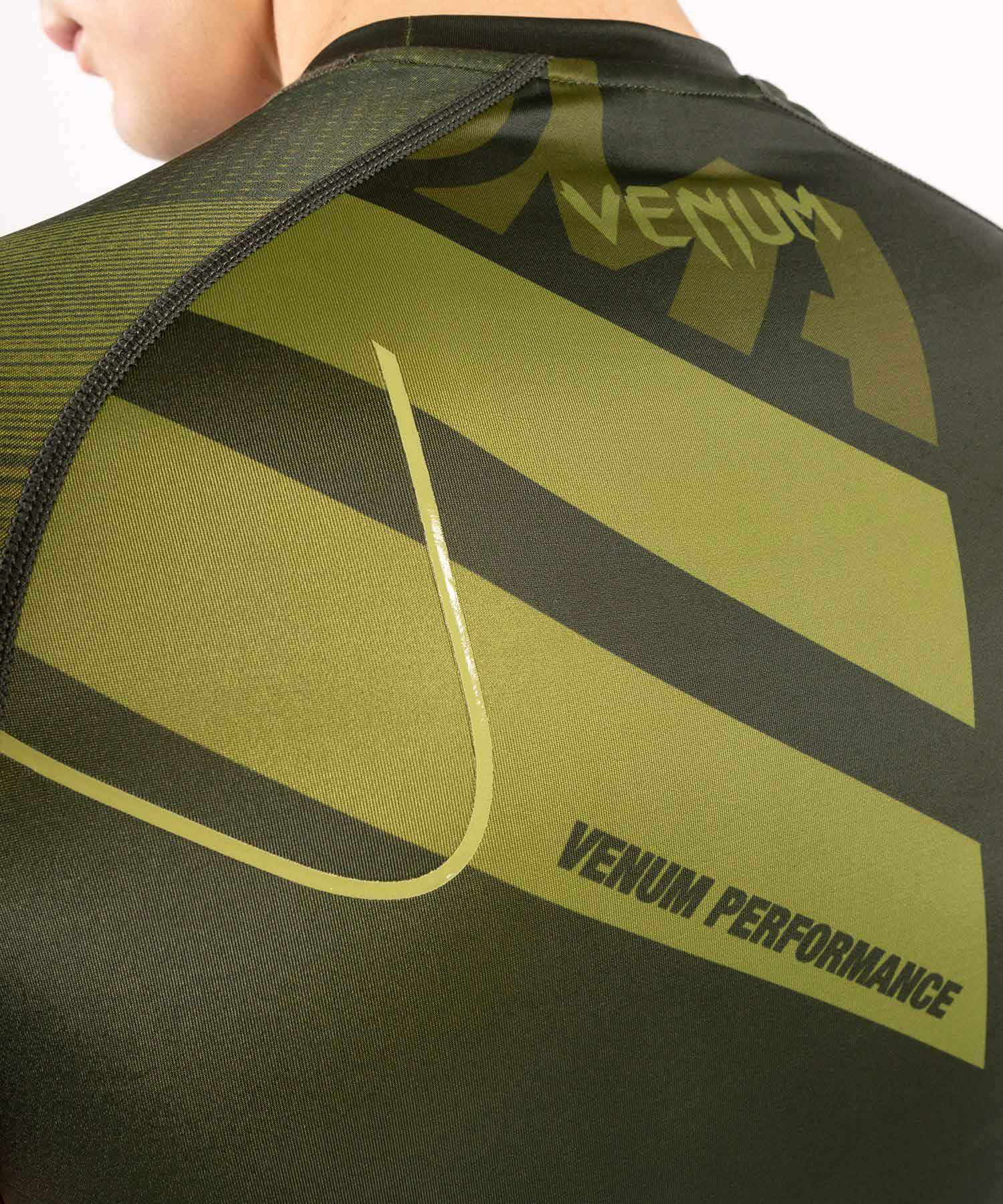 VENUM／ヴェナム　ラッシュガード　　LOMA COMMANDO SHORT SLEEVE RASHGUARD／ロマ（ワシル・ロマチェンコ）コマンド ショートスリーブ ラッシュガード