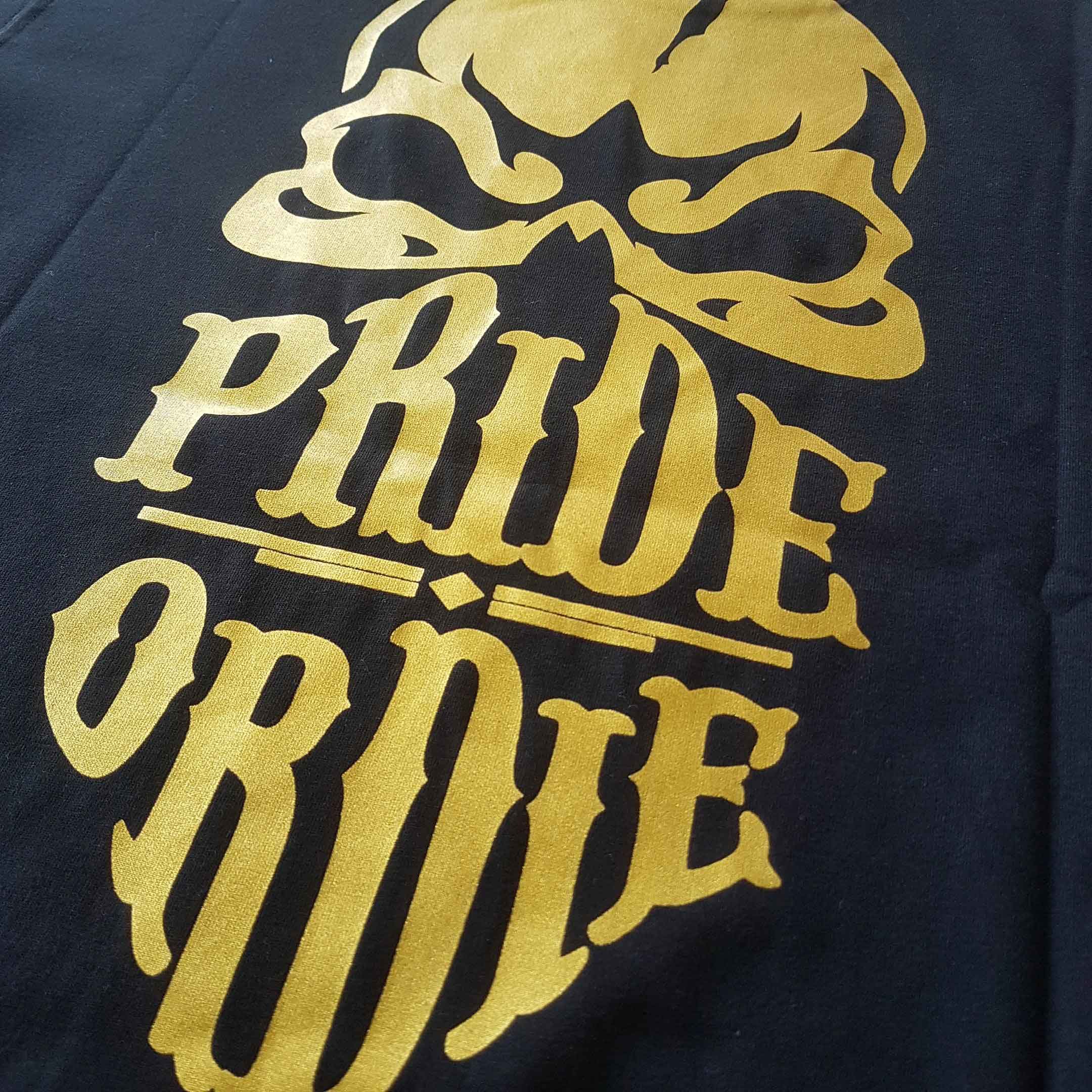 PRIDE OR DIE(PRiDEorDiE)／プライド オア ダイ　Tシャツ　　RECKLESS Gold T-Shirt／レックレス Tシャツ（黒／ゴールド）