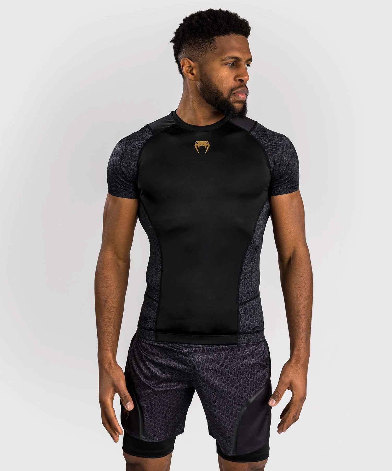 Venum x Assassin's Creed Shadows Rashguard Short Sleeve／限定版ヴェナム×アサシン クリード シャドウズ ラッシュガード（ショートスリーブ）