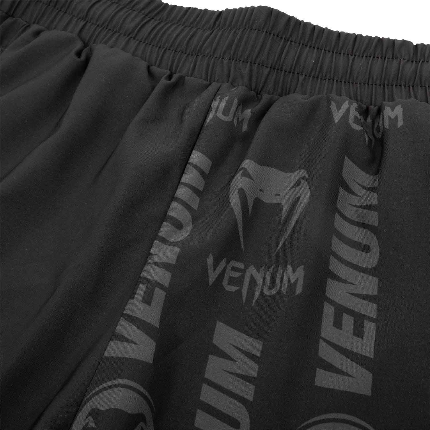 VENUM／ヴェナム　トレーニング・フィットネスショーツ　　VENUM LOGOS TRAINING SHORTS／ヴェナム・ロゴス トレーニングショーツ（黒／ネオイエロー）