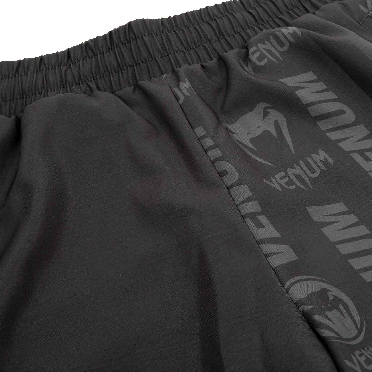 VENUM／ヴェナム　トレーニング・フィットネスショーツ　　VENUM LOGOS TRAINING SHORTS／ヴェナム・ロゴス トレーニングショーツ（マットブラック）